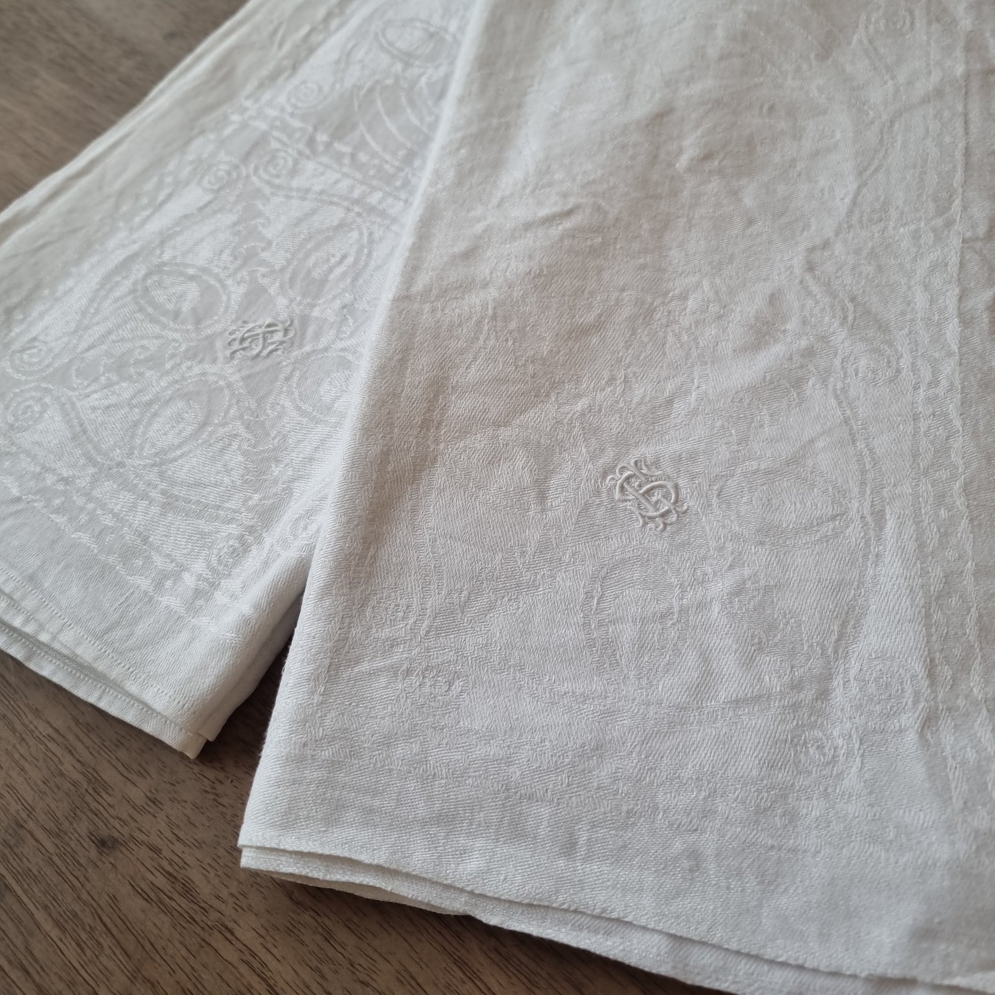 2x Antike Jugendstil Stoffservietten Servietten mit Initialen S.G