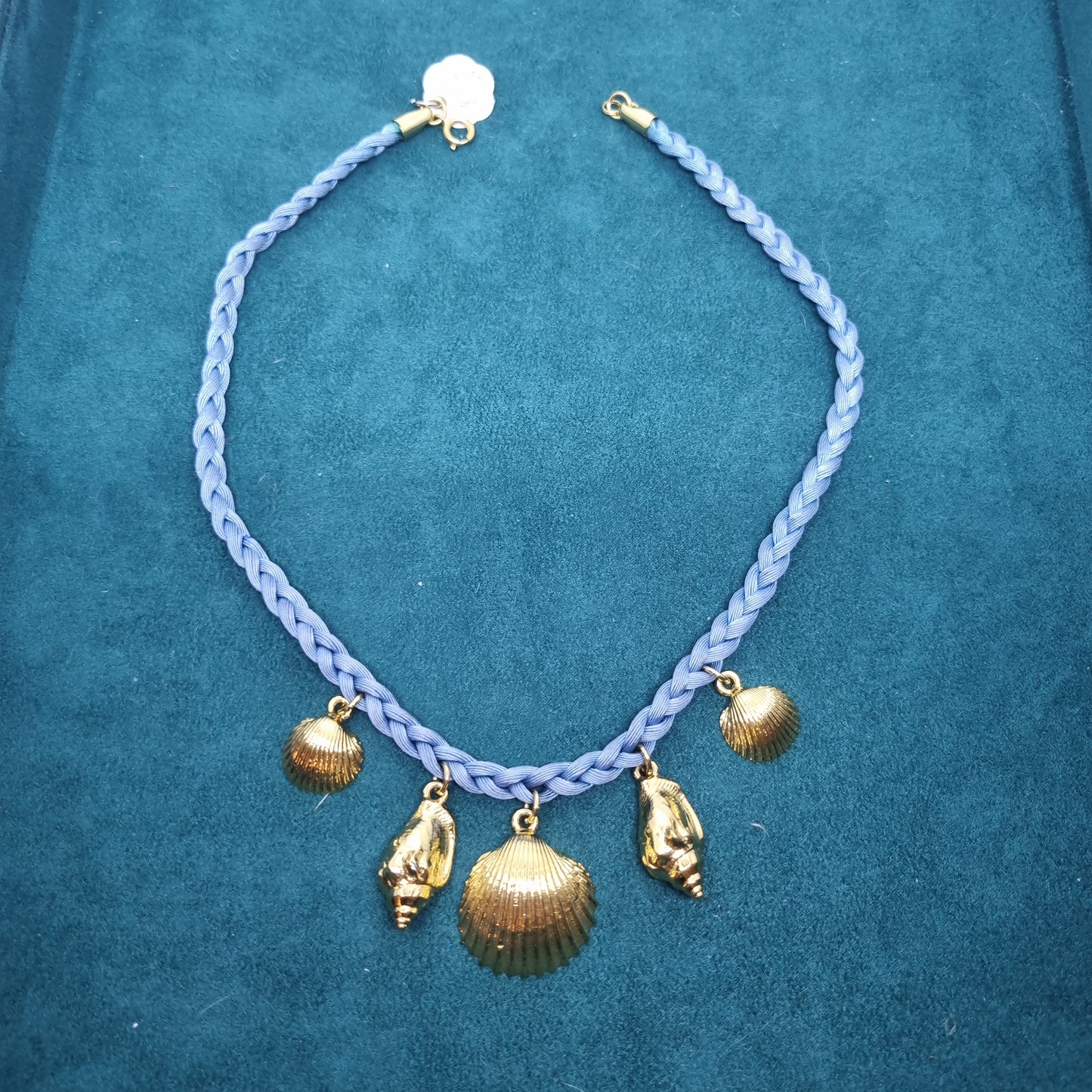 Wunderschöne Vintage Halskette Geflochten mit Anhänger Handmade blau gold Muscheln