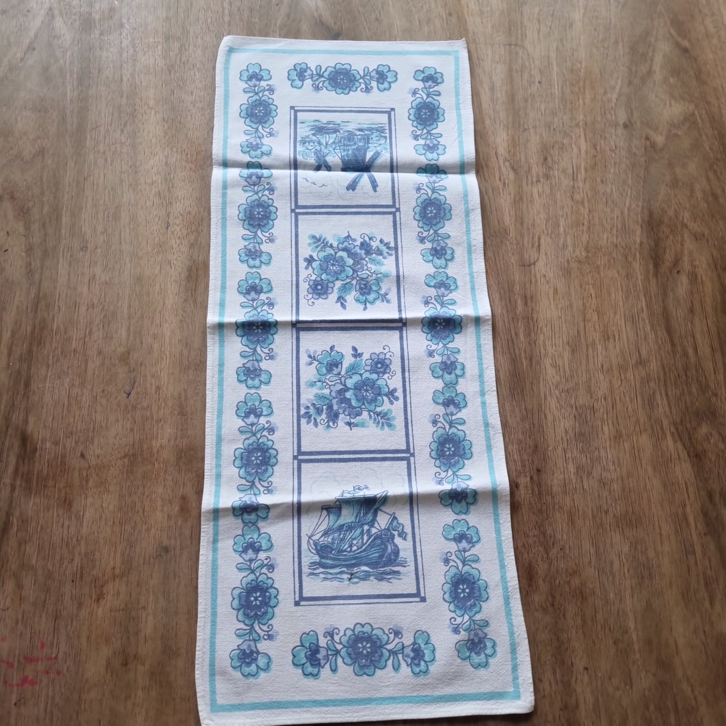 Kleines Zierdeckchen / Läufer weiß blau Mühle Schiff 60x25cm 🤍