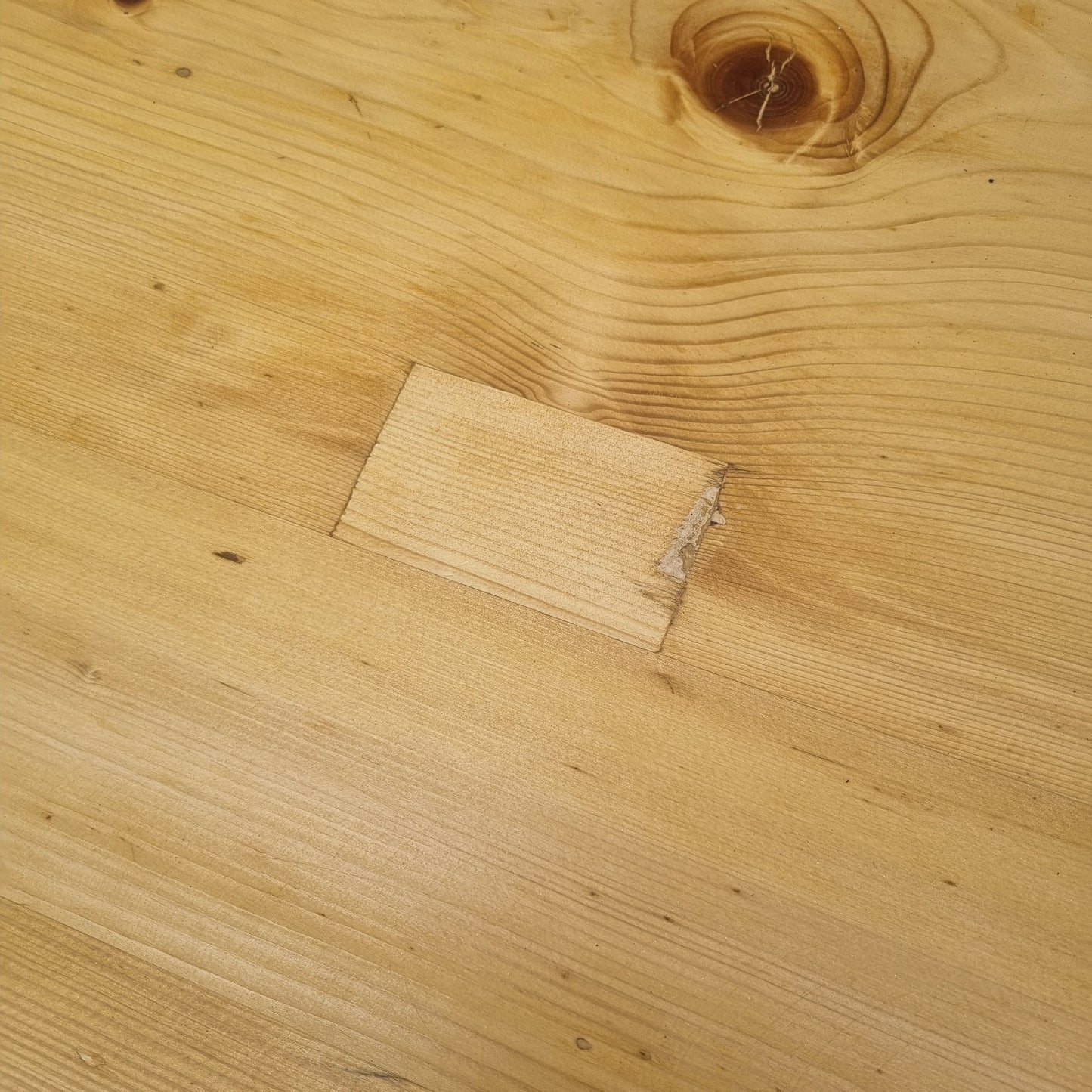 Gründerzeit Tisch aufgearbeitet 80x93cm