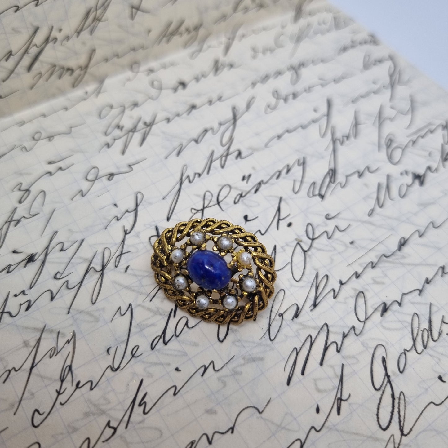 Einzigartige Antik Brosche aus den 50ern Modeschmuck klein Gold Blau Perlen
