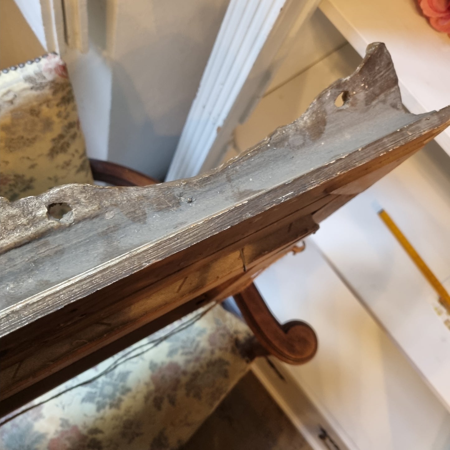 Antikes Gemälde Öl auf Leinwand 30er Jahre Hühner Landschaft gerahmt signiert