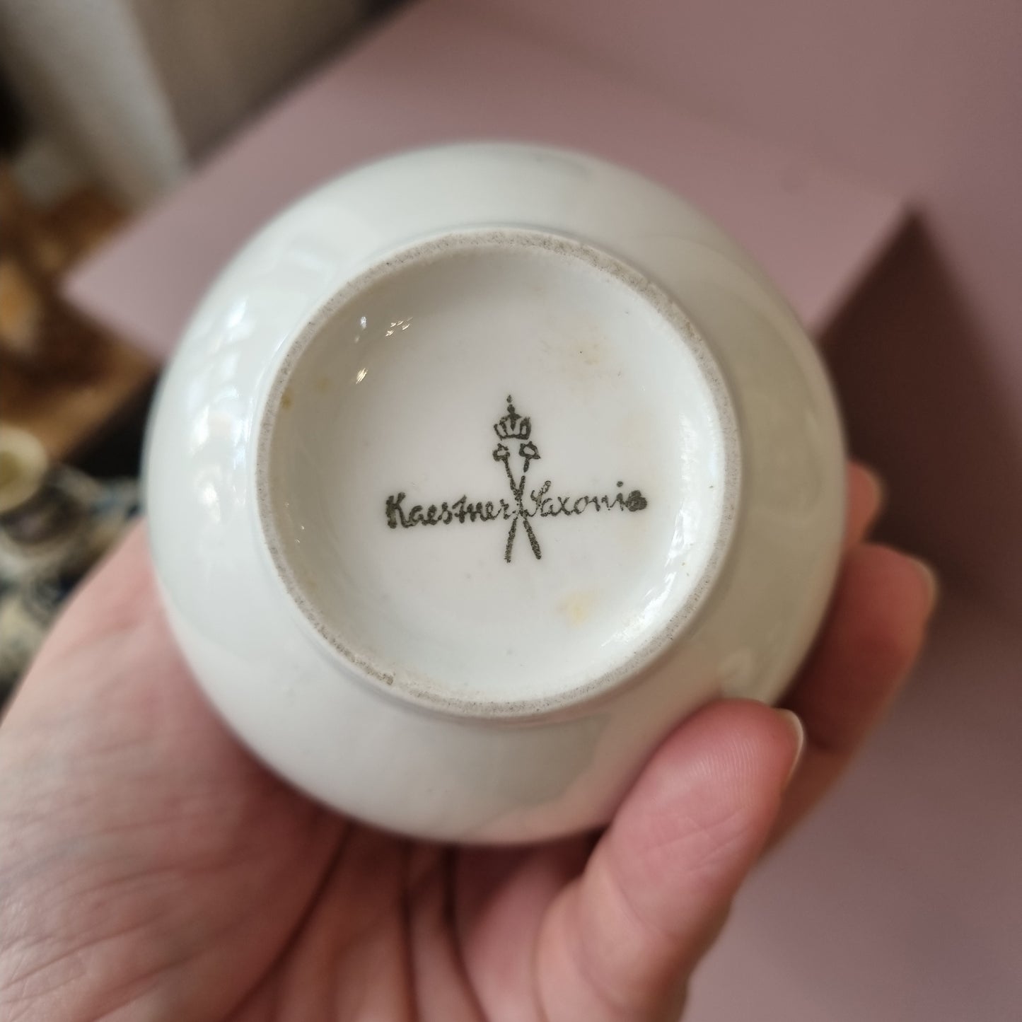 Alte kleine Porzellan Vase Kaestner Saxonia weiß