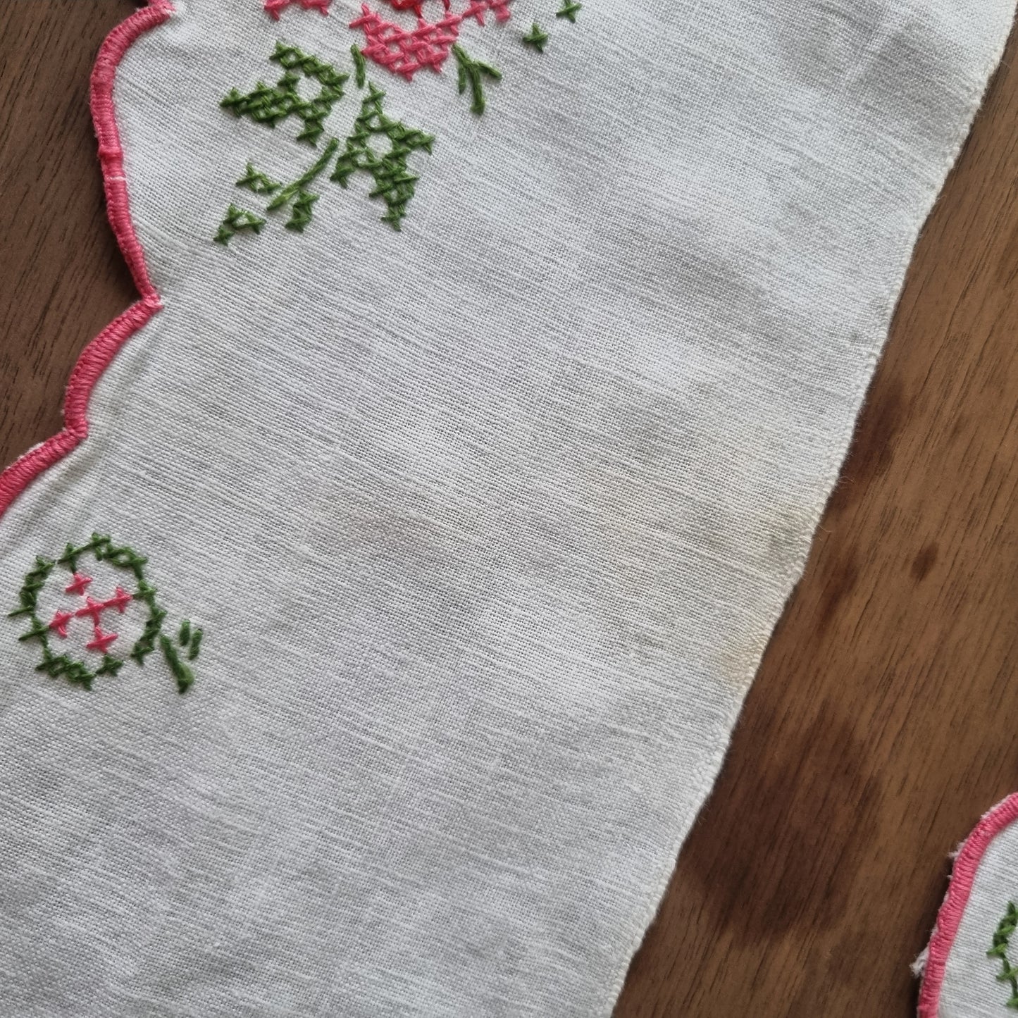 Antike handbestickte Spitze Küchenregal Baumwolle Blumen Herz Landhaus Vintage 110x14cm