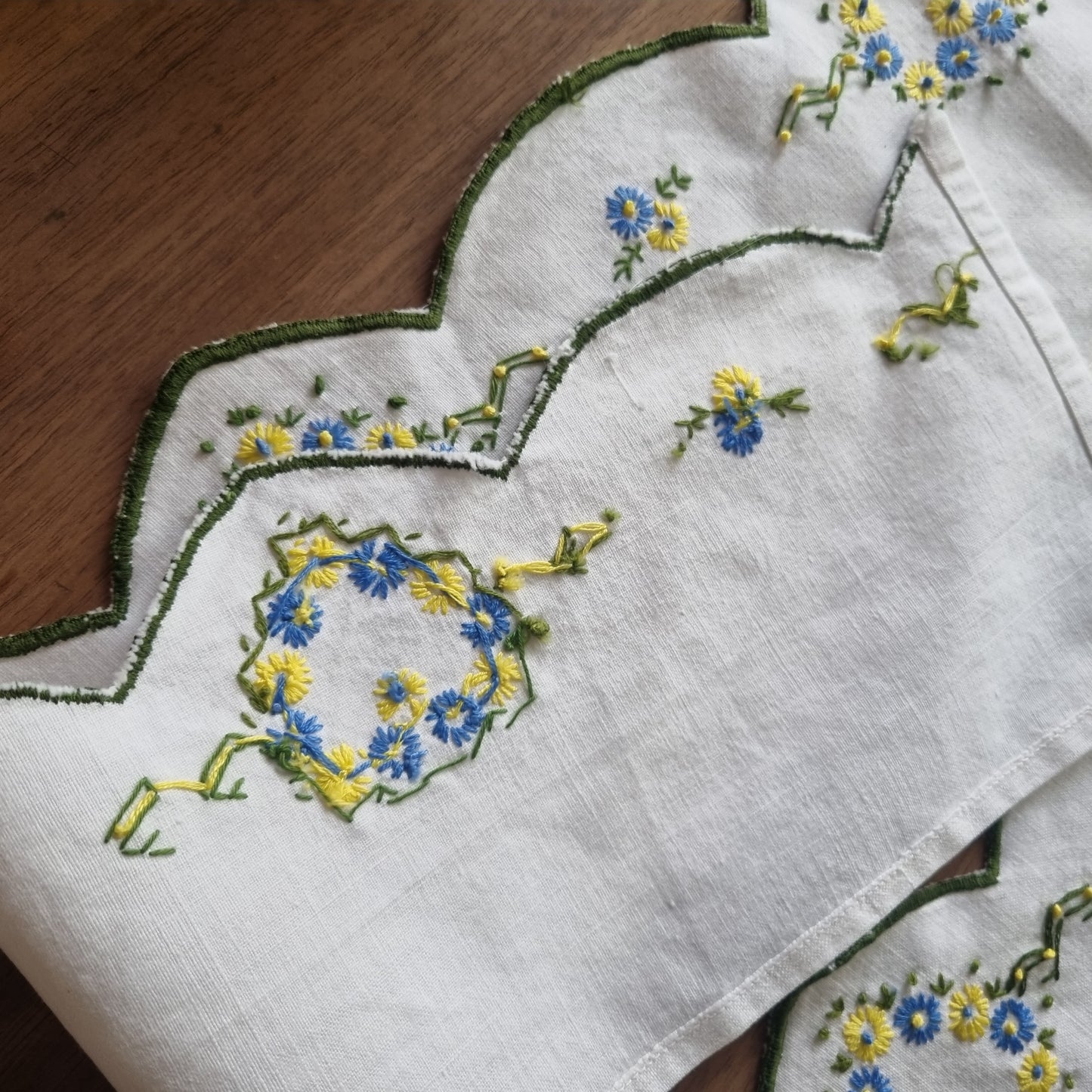 Antike handbestickte Spitze Küchenregal Baumwolle Blumen Herz Landhaus Vintage 105x14cm 🤍