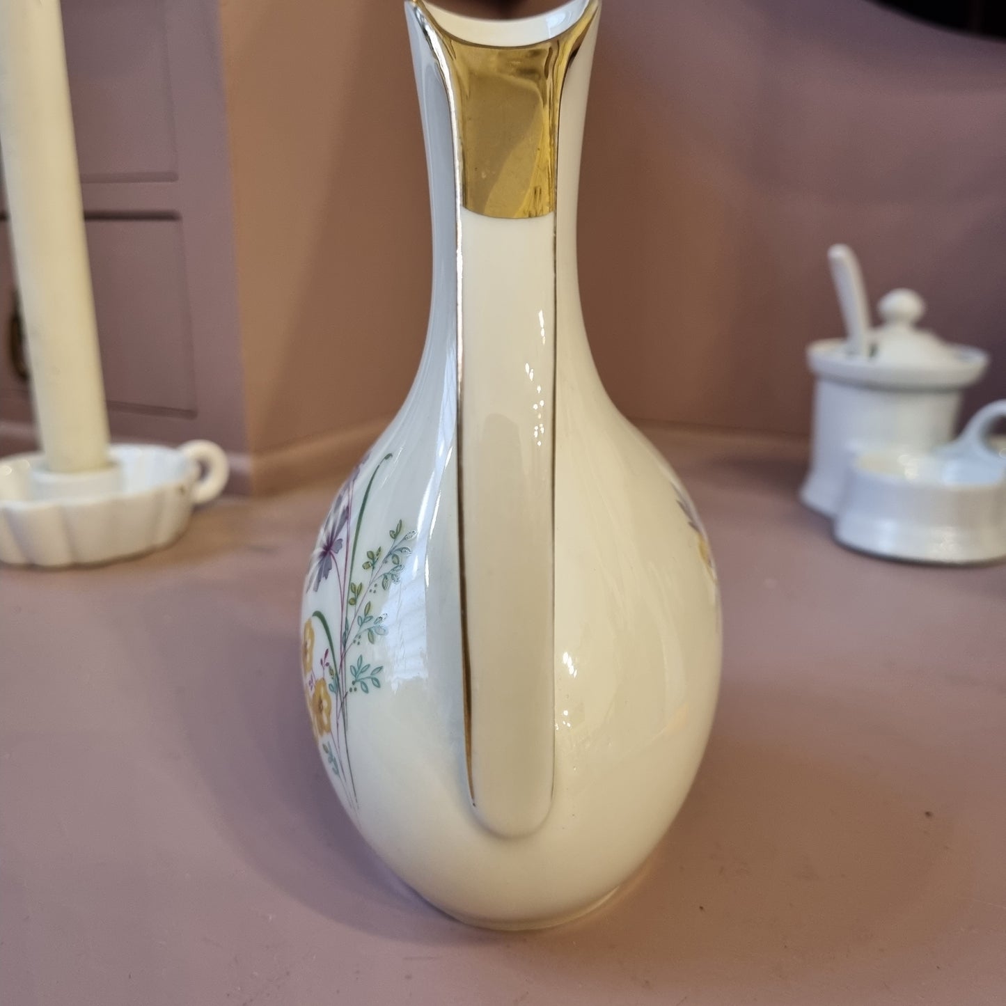 Antike Alka Kunst Bavaria Vase Porzellan 50er Jahre Elfenbeinfarbe mit Blumenmalerei