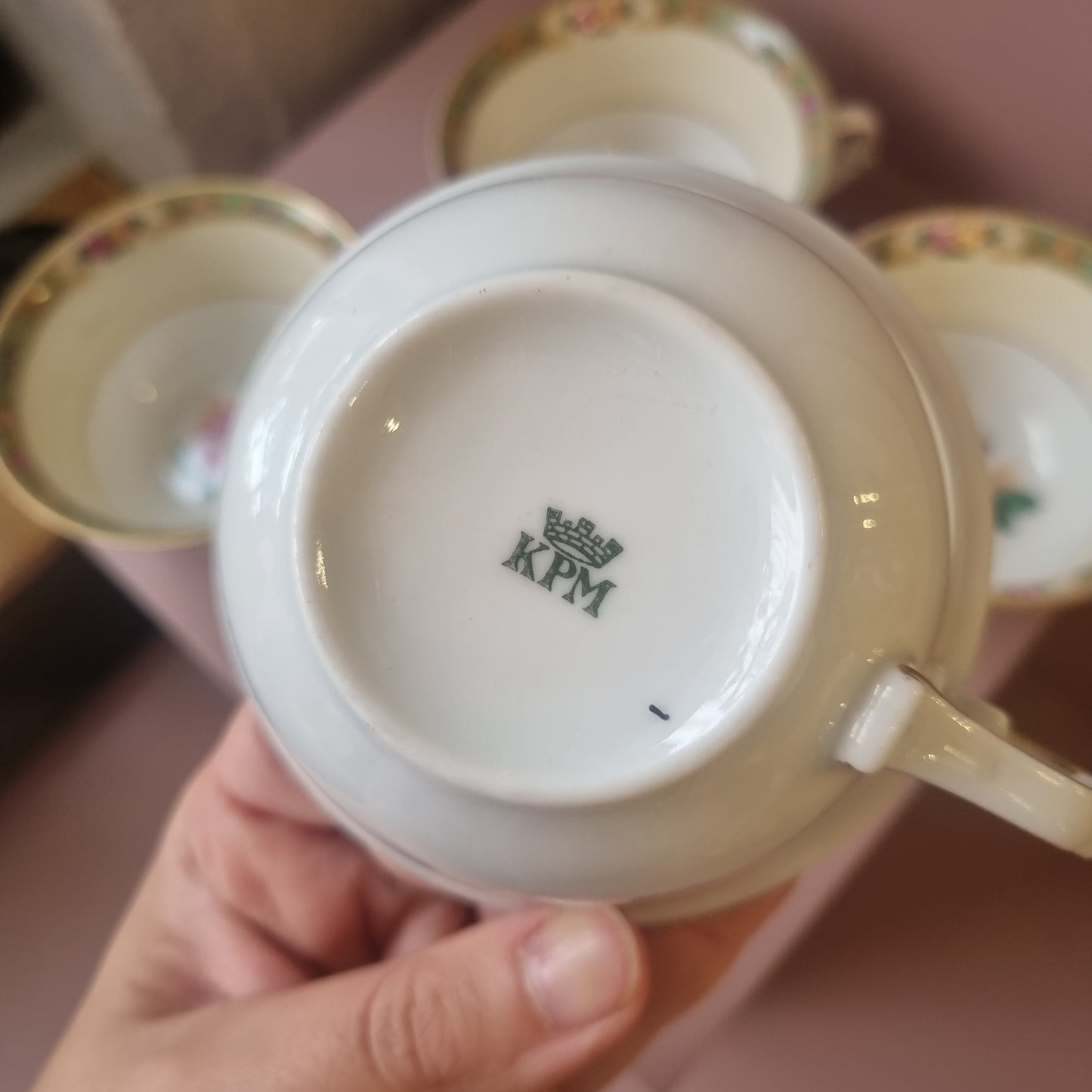 4x Alte Porzellan Tassen KPM Kaffee Tee Rosenmuster