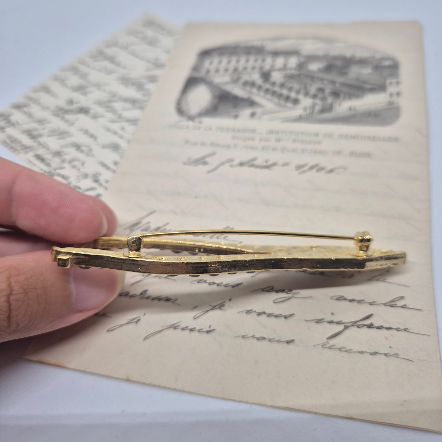 50er Jahre große Antik Brosche Werkzeug Modeschmuck Gold lila Strasssteine Zange Handwerker
