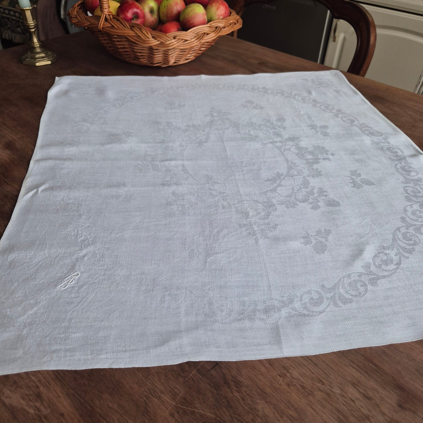 Antike Mitteldecke Tischdecke quadratisch weiß Damast Baumwolle 60x60cm Monogramm R.B.