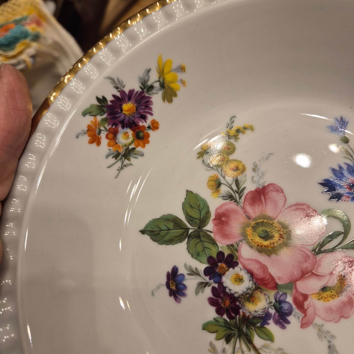 Antike Etagere Bareuther Porzellan Goldrand Schale Obst Gebäck Plätzchen mit Fuß Blumenmalerei