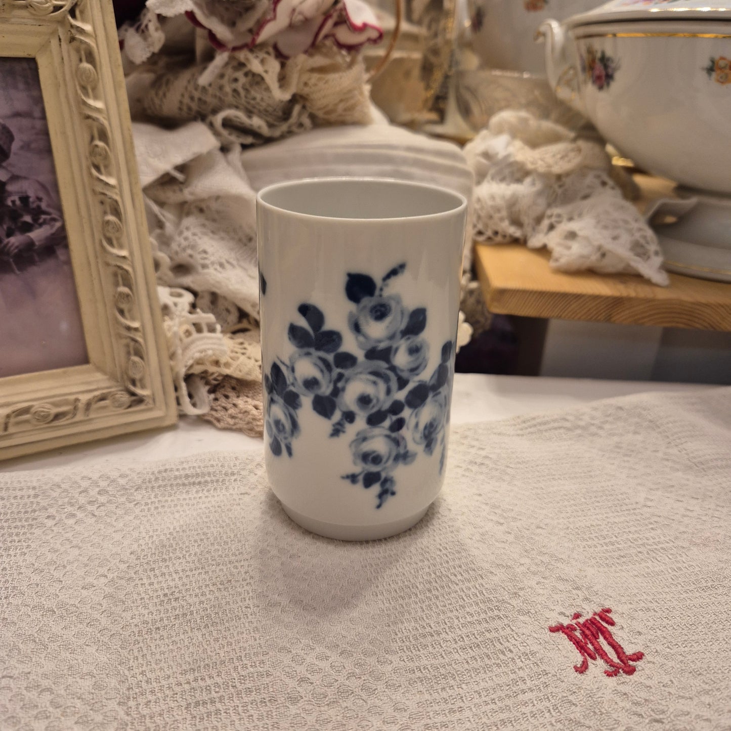 Antike Wallendorfer Porzellan Vase weiß blau Echt Cobalt rosen