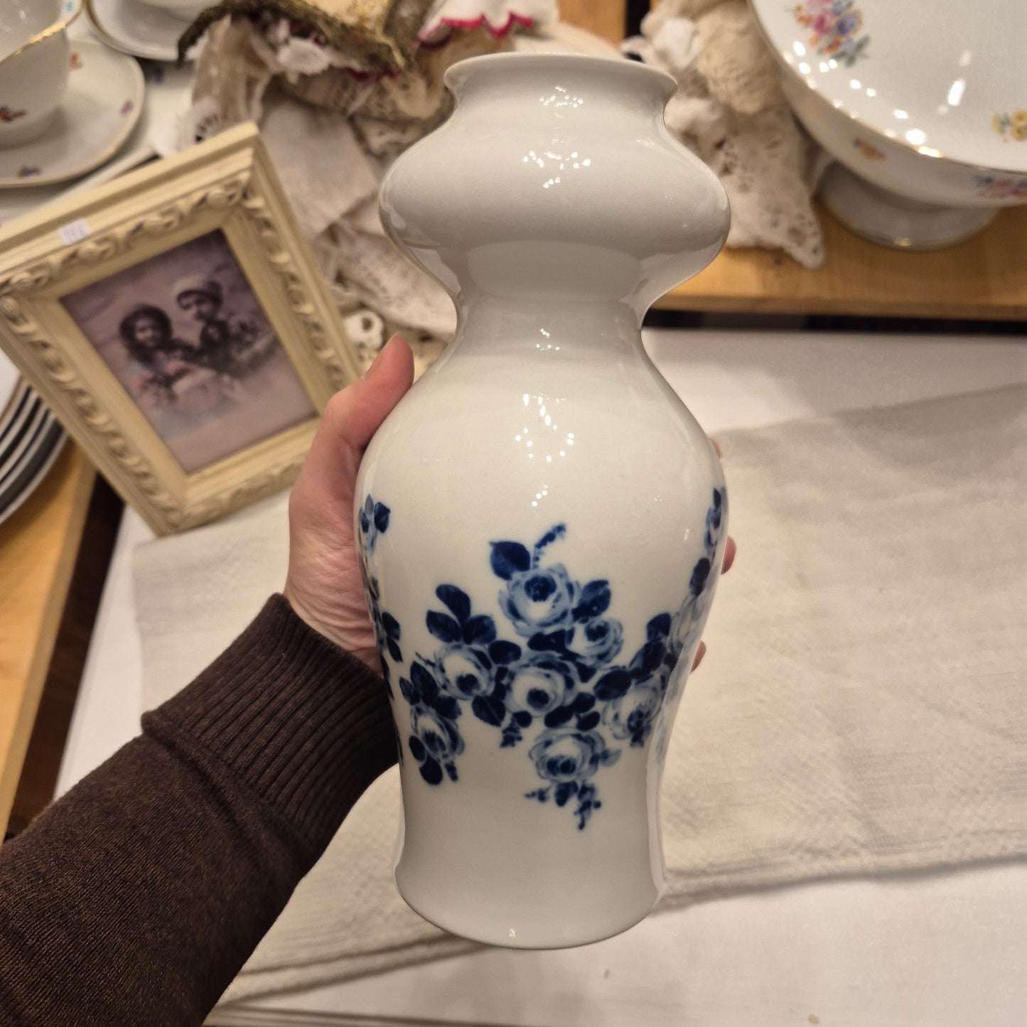 Antike Wallendorfer Porzellan Vase weiß blau Echt Cobalt rosen