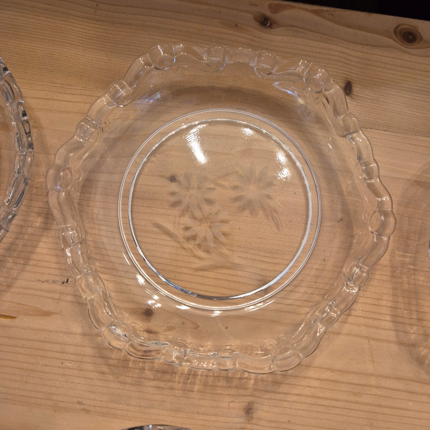 6x Vintage Glas oder Bleikristall Schalen Kuchen Teller mit Blumenmuster