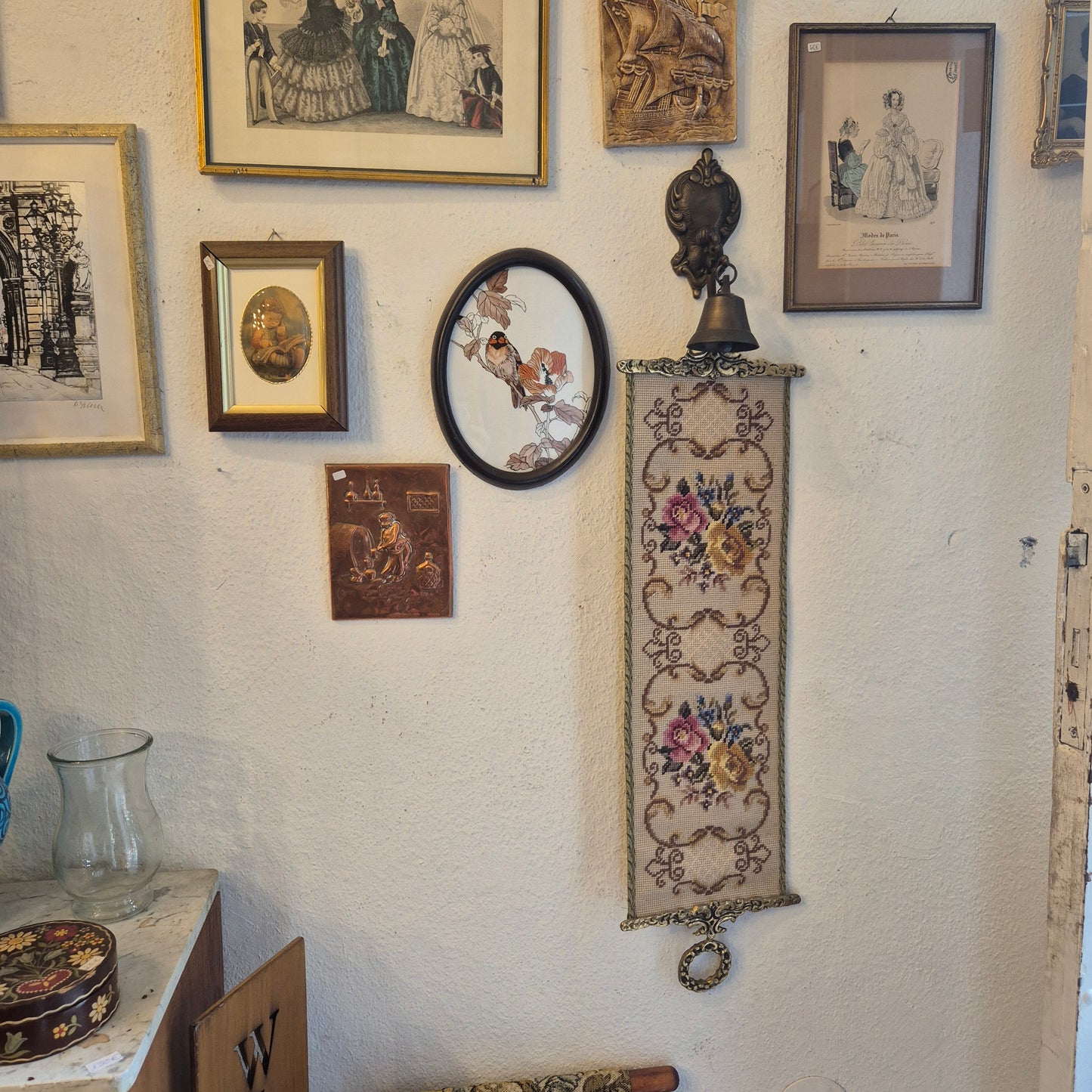 Wandbehang im Gobelin Stil echte Handarbeit & Glocke Türglöcke Tapisserie Bildwirkerei Vintage 60er Jahre