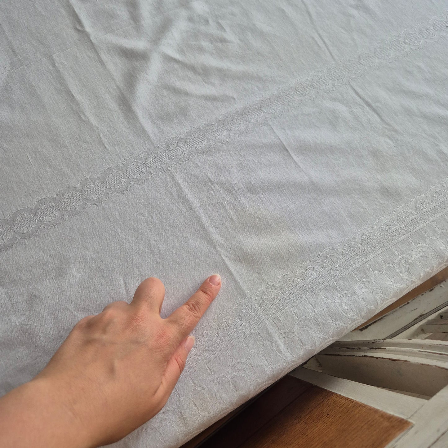 Vintage Tischdecke weiß 120x 265cm Damast weiß