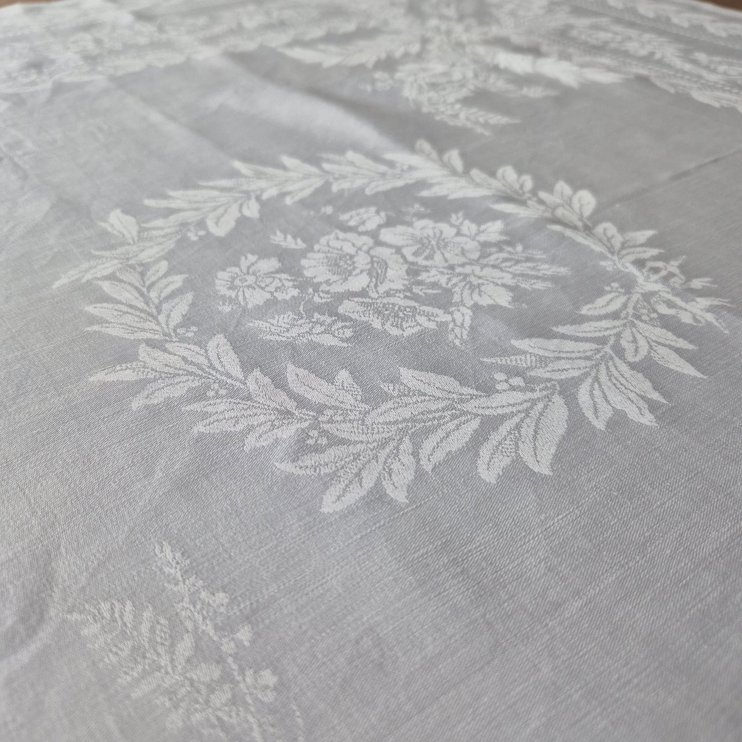 Antike Handgemachte Baumwolle Serviette 75x75cm Mitteldecke Monogramm S.F beschädigt