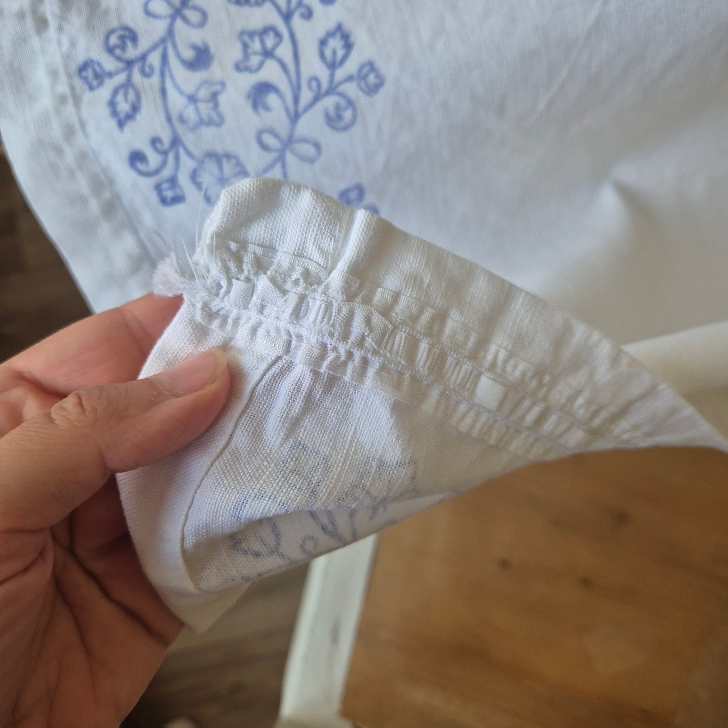 Vintage Baumwolle Gardine mit blauem Stempel Muster rechte Seite 118x166cm Handgemacht