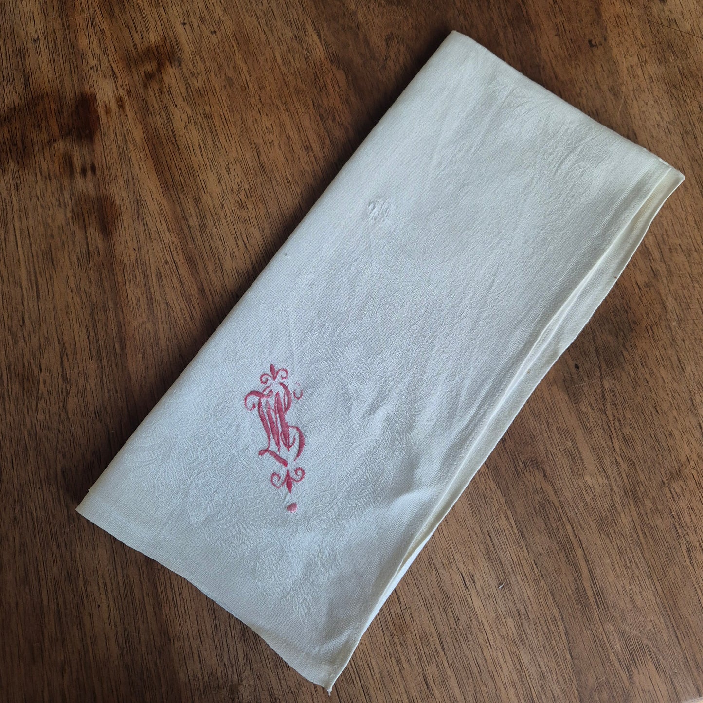 Antike Jugendstil Serviette/Mitteldecke rot bestickt weiß 59x59cm Monogramm B.N. Damast