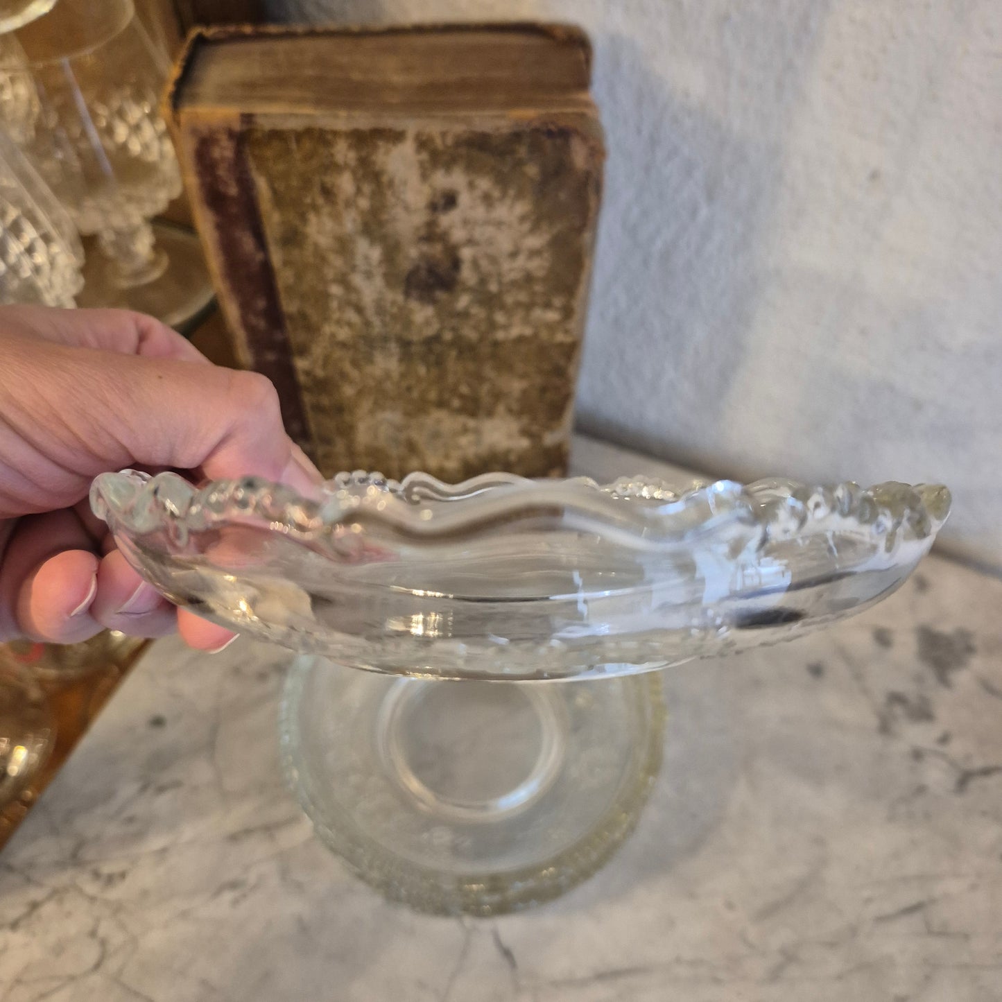 5x Vintage Glas oder Bleikristall Schalen Kuchen Teller Blumenmuster
