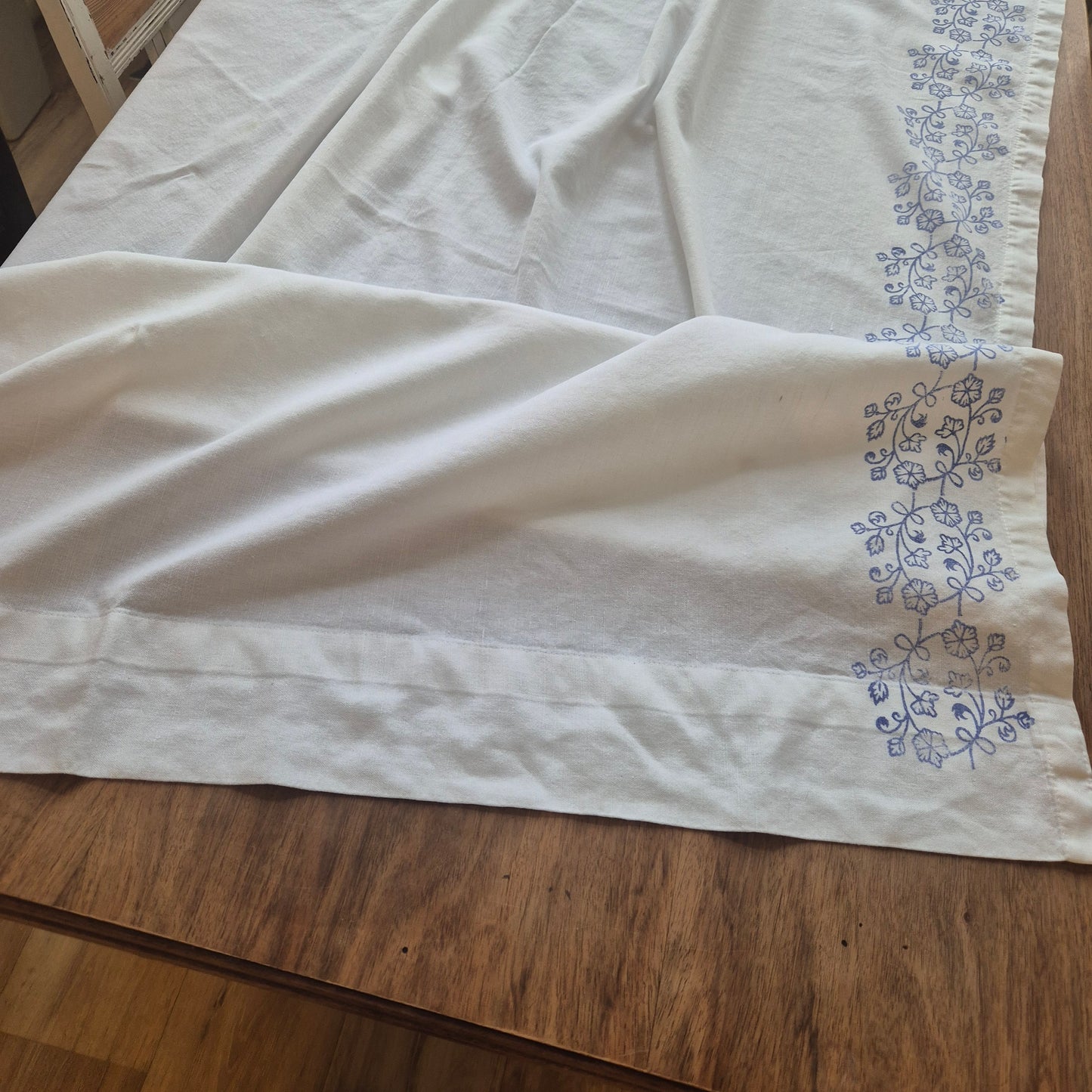 Vintage Baumwolle Gardine mit blauem Stempel Muster rechte Seite 115x169cm Handgemacht