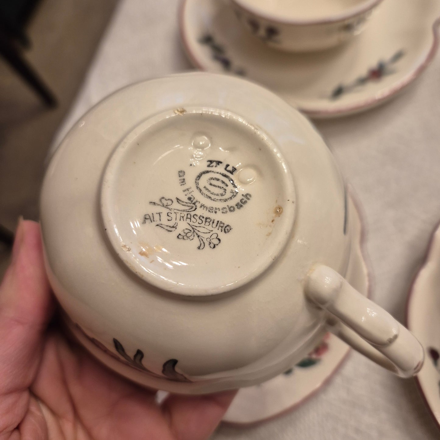 6x Vintage Zell am Harmersbach Alt Straßburg Tee / Kaffee Tassen Keramik Blumen (Abplatzer!)