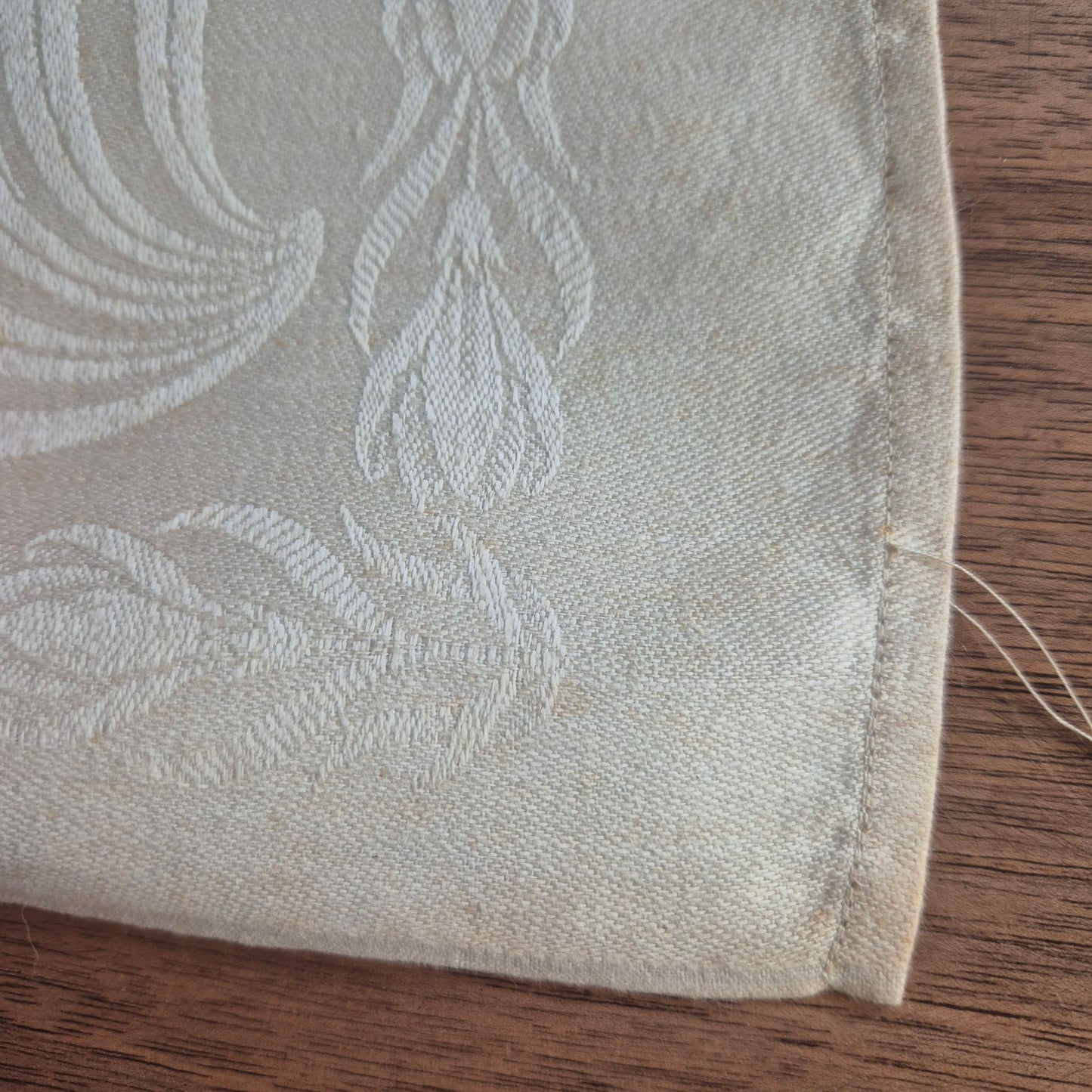Antikes Jugendstil Küchen-&Geschirrtuch mit Spruch: "Frühlingsgefühle still Sorg und Leid" Damast beige cremeweiß🤍