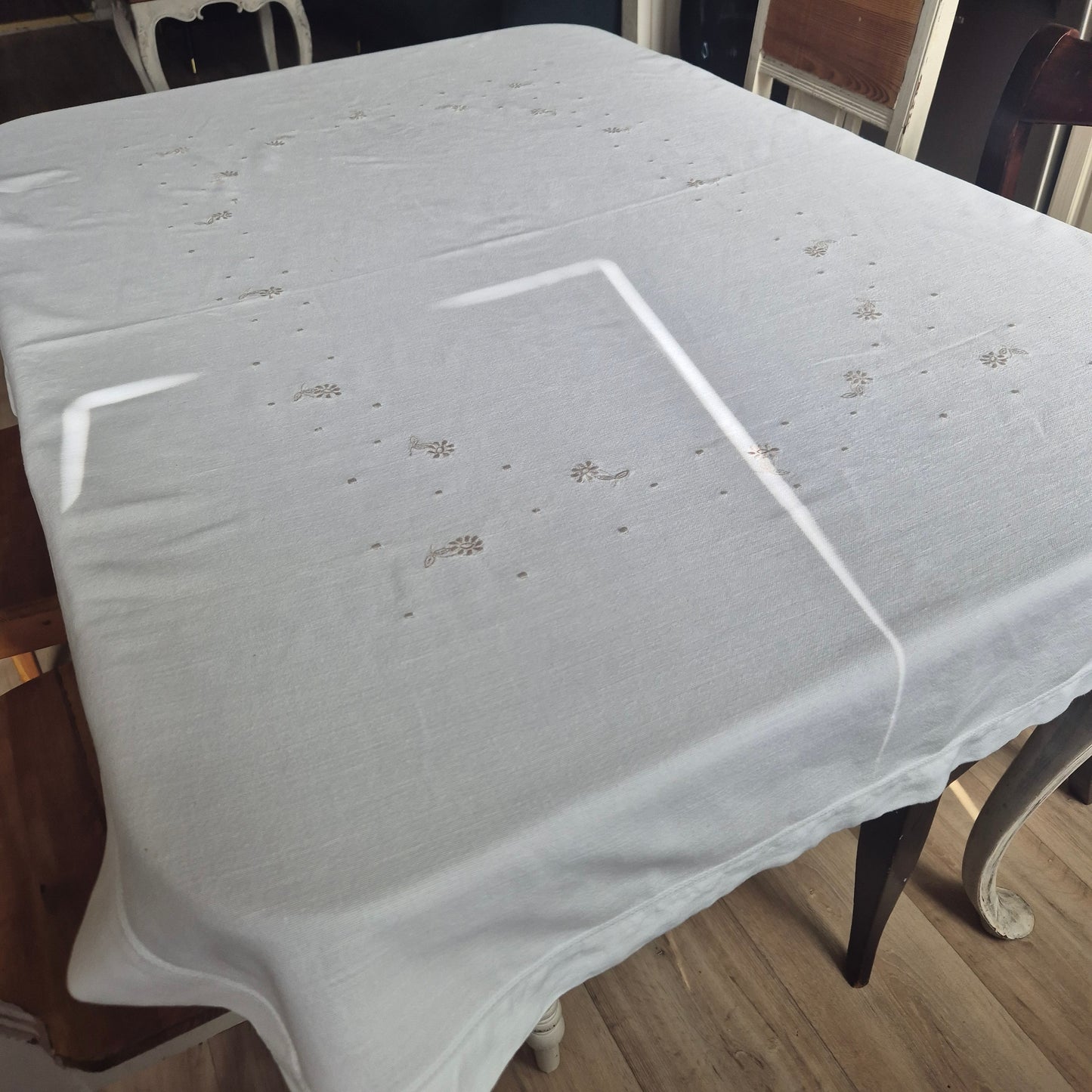 West Germany Tischdecke weiß 95x140cm Tafel Baumwolle/Leinen wunderschön bestickt 🤍