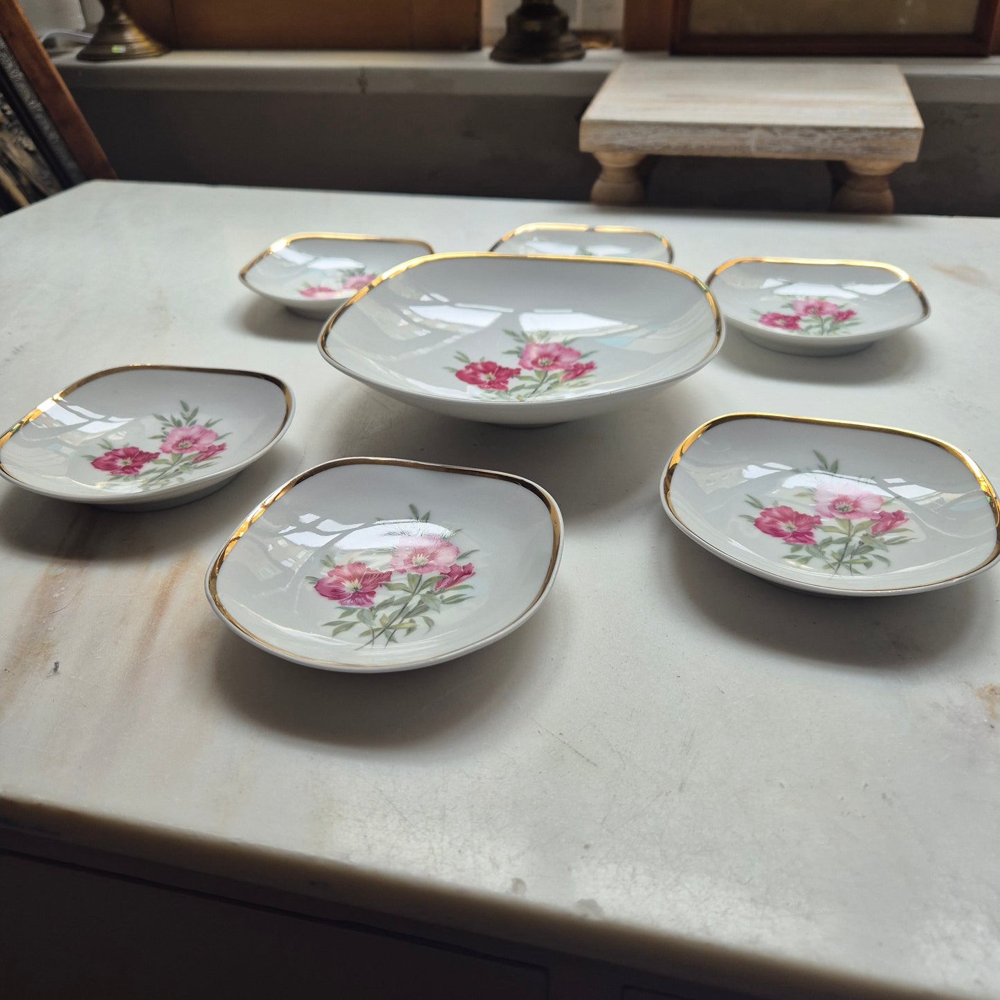 Bavaria Porzellan Tellerchen zum Servieren mit wunderschönem Blumenmuster