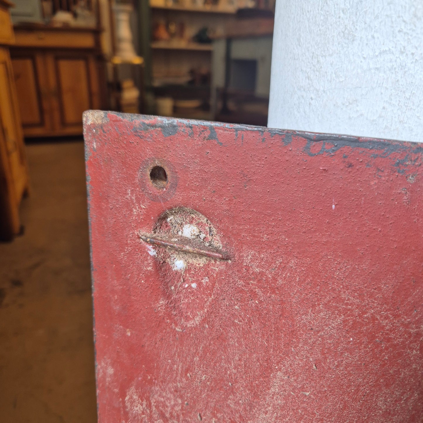 Antiker Feuerbock Gusseisen Kamin Platte Dekoration Garten "spielender Barde" Motiv