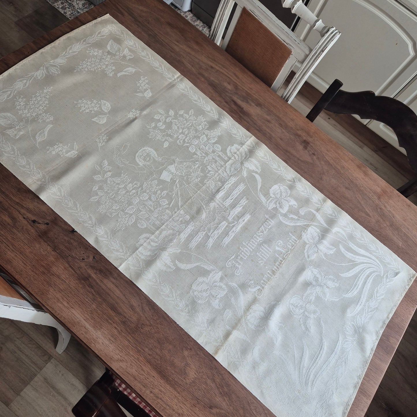 Antikes Jugendstil Küchen-&Geschirrtuch mit Spruch: "Frühlingsgefühle still Sorg und Leid" Damast beige cremeweiß🤍