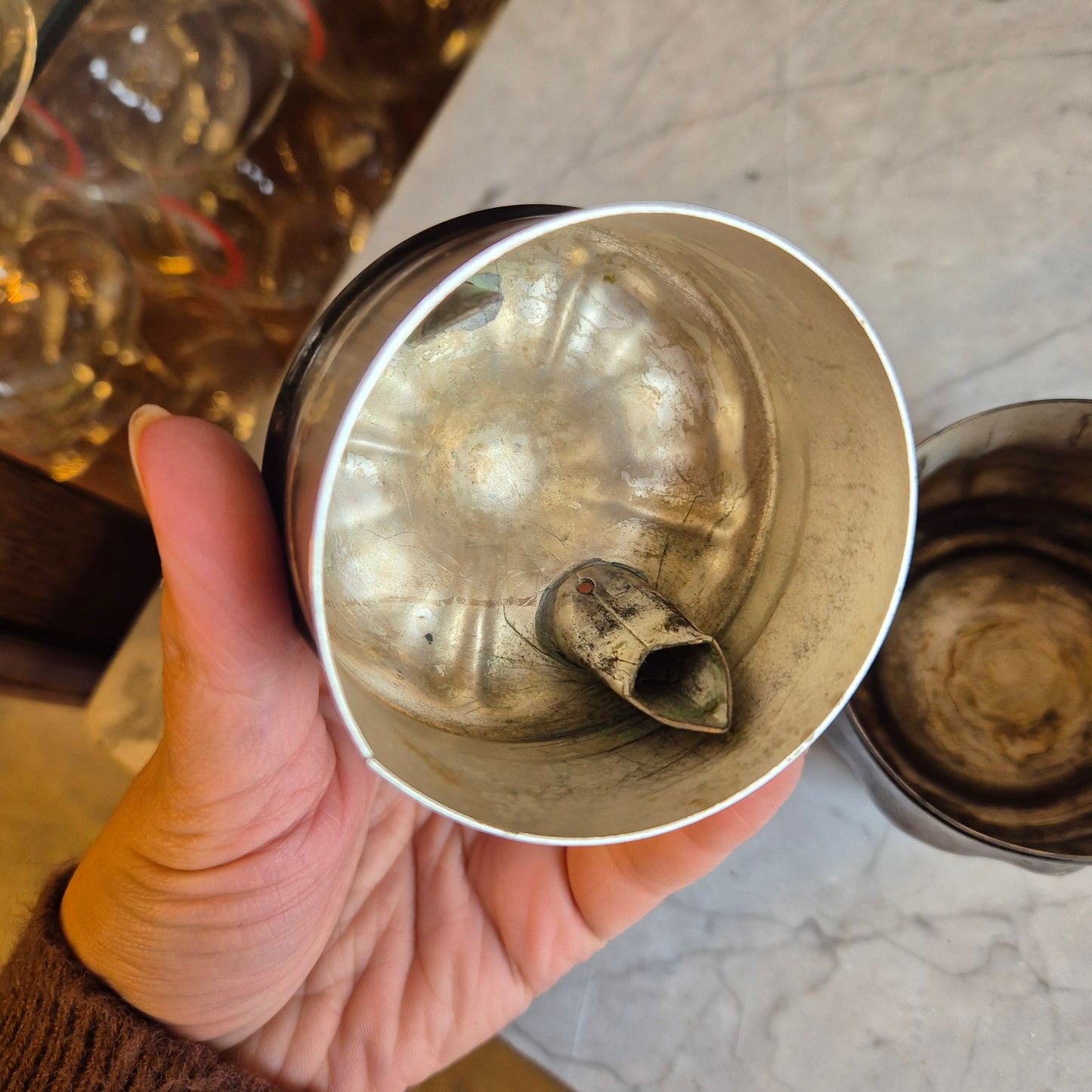 Altes versilbertes Milchkännchen Sahnekännchen zum aufpolieren!