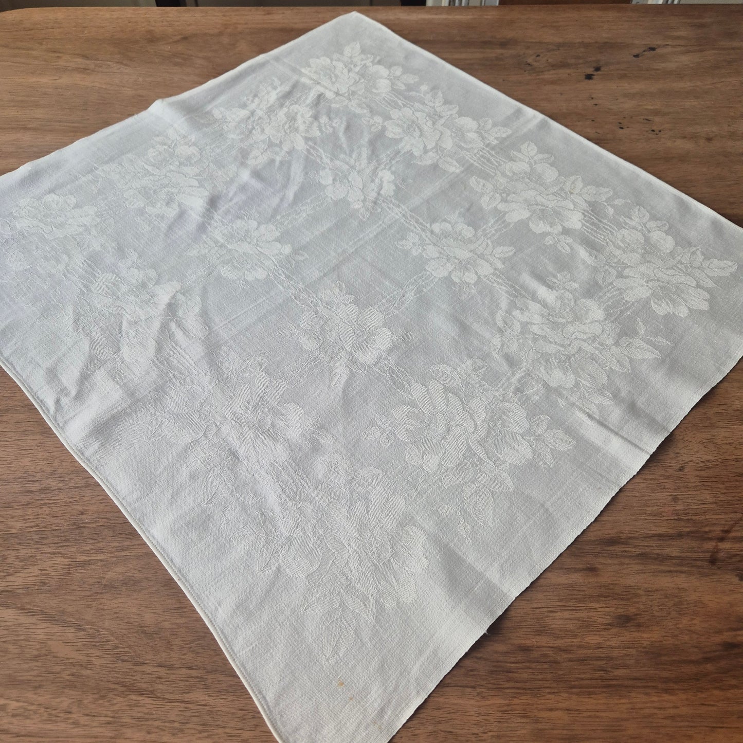 Antike Jugendstil Serviette oder Mitteldecke mit Monogramm A.F