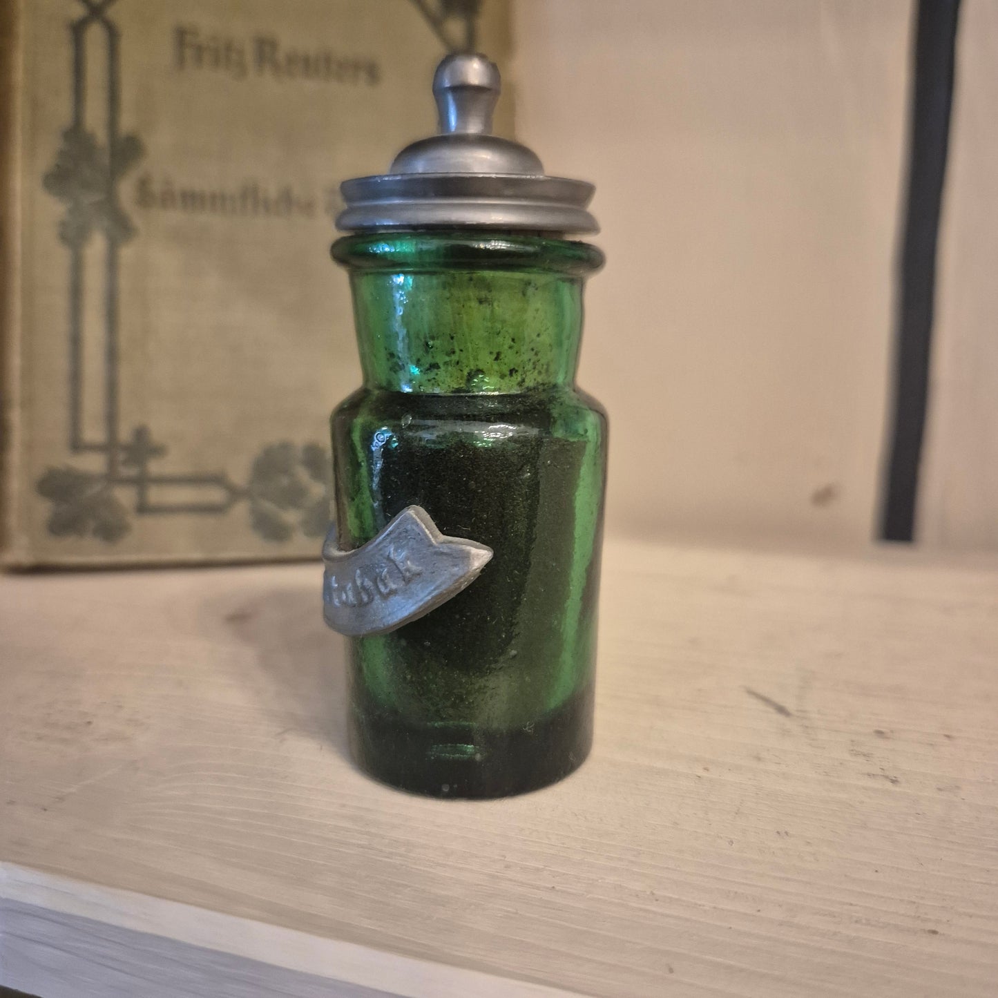 Antikes Schnupftabak Glas mit Deckel Behälter grün Zinn