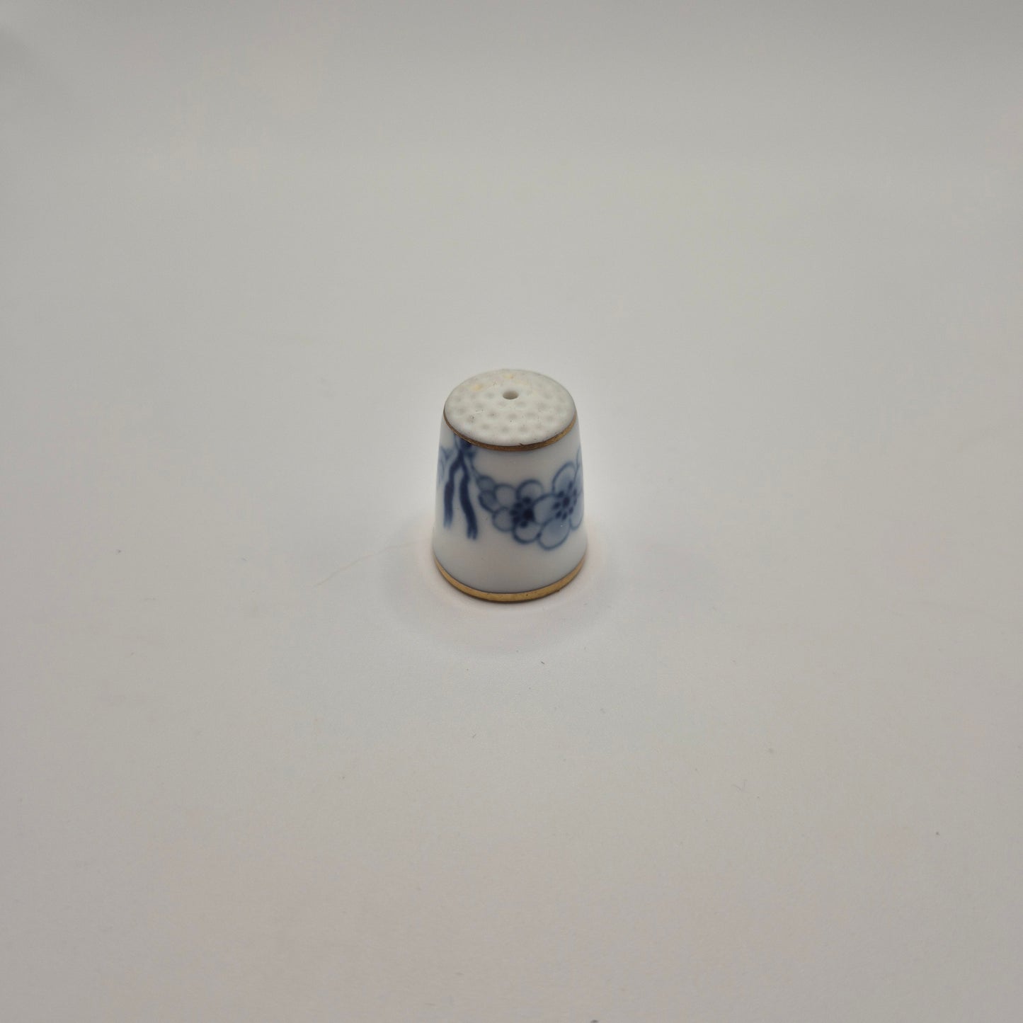 B&G Fingerhut Porzellan Made in Denmark Vintage blau weiß Goldrand Handmade