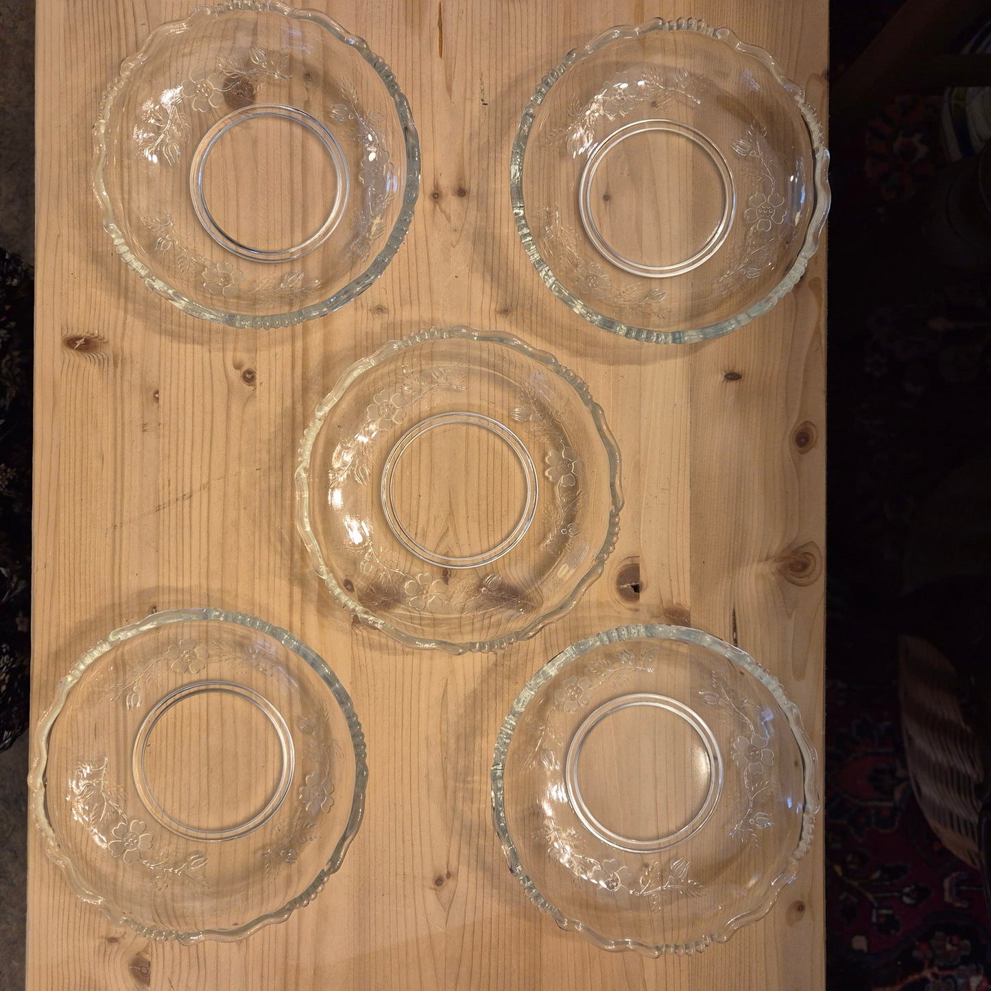 5x Vintage Glas oder Bleikristall Schalen Kuchen Teller Blumenmuster