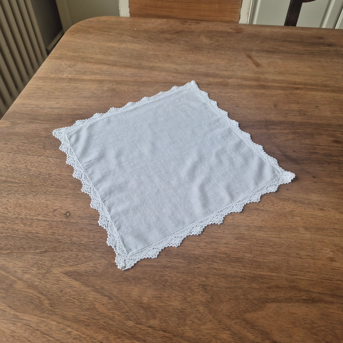 Vintage Stofftaschentuch weiß Baumwolle gehäkelt/geklöppelt 30x30cm