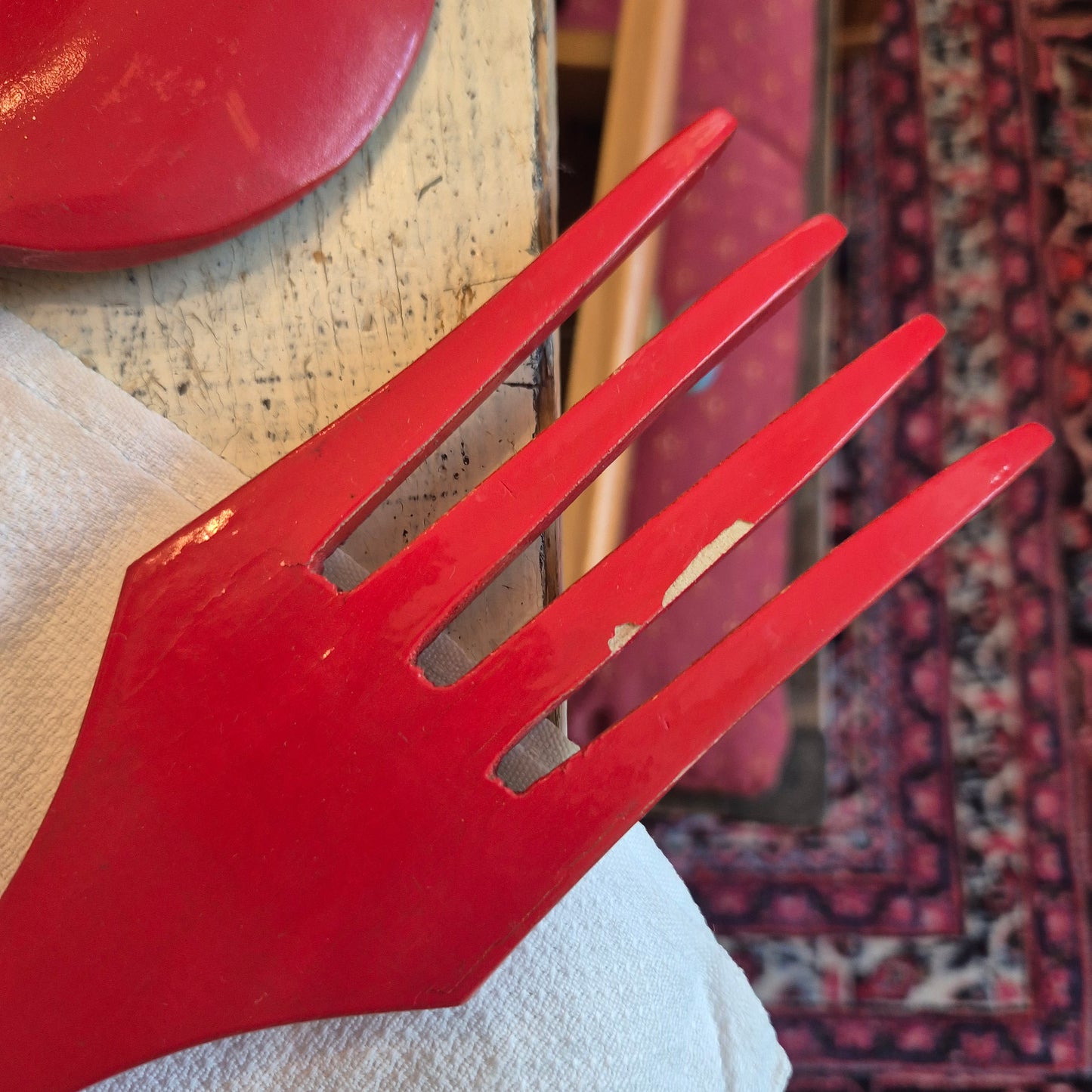 Vintage Deko Holzbesteck Löffel & Gabel für die Wand Küche handbemalt rot Blumenmalerei