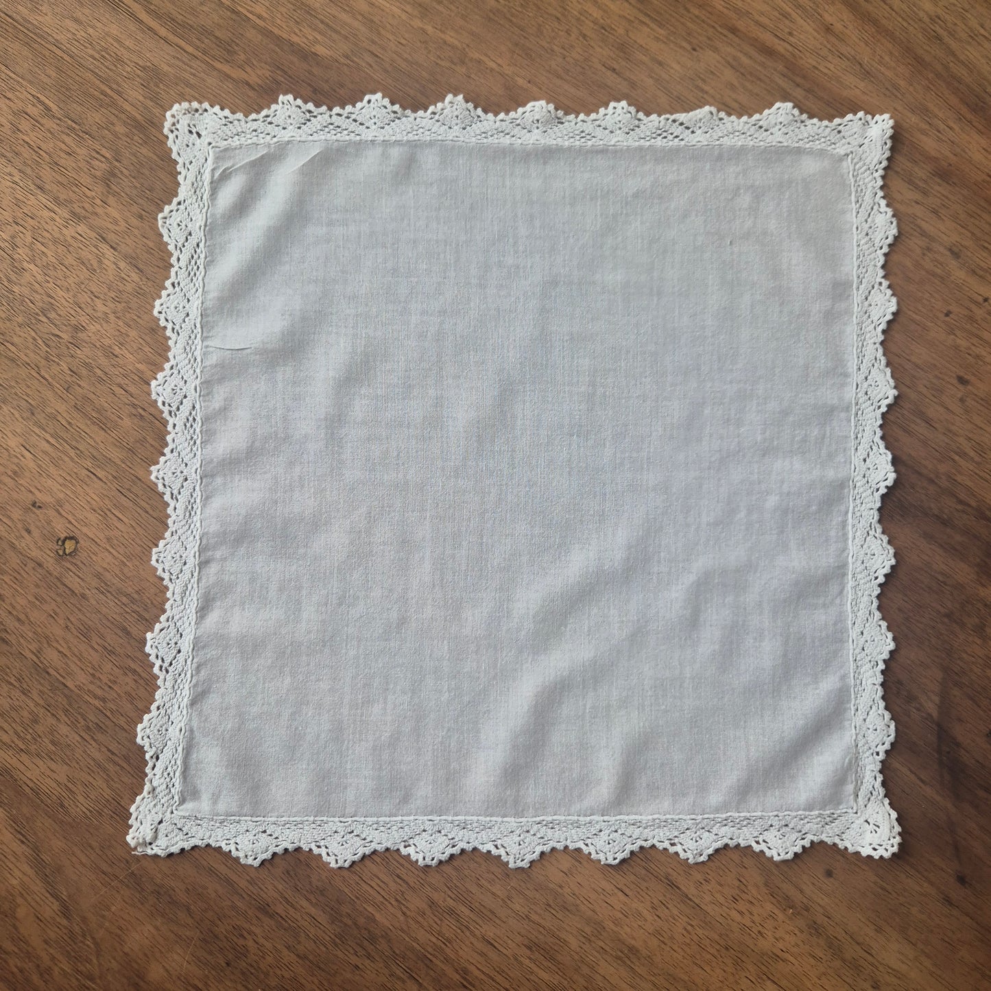 Vintage Stofftaschentuch weiß Baumwolle gehäkelt/geklöppelt 30x30cm
