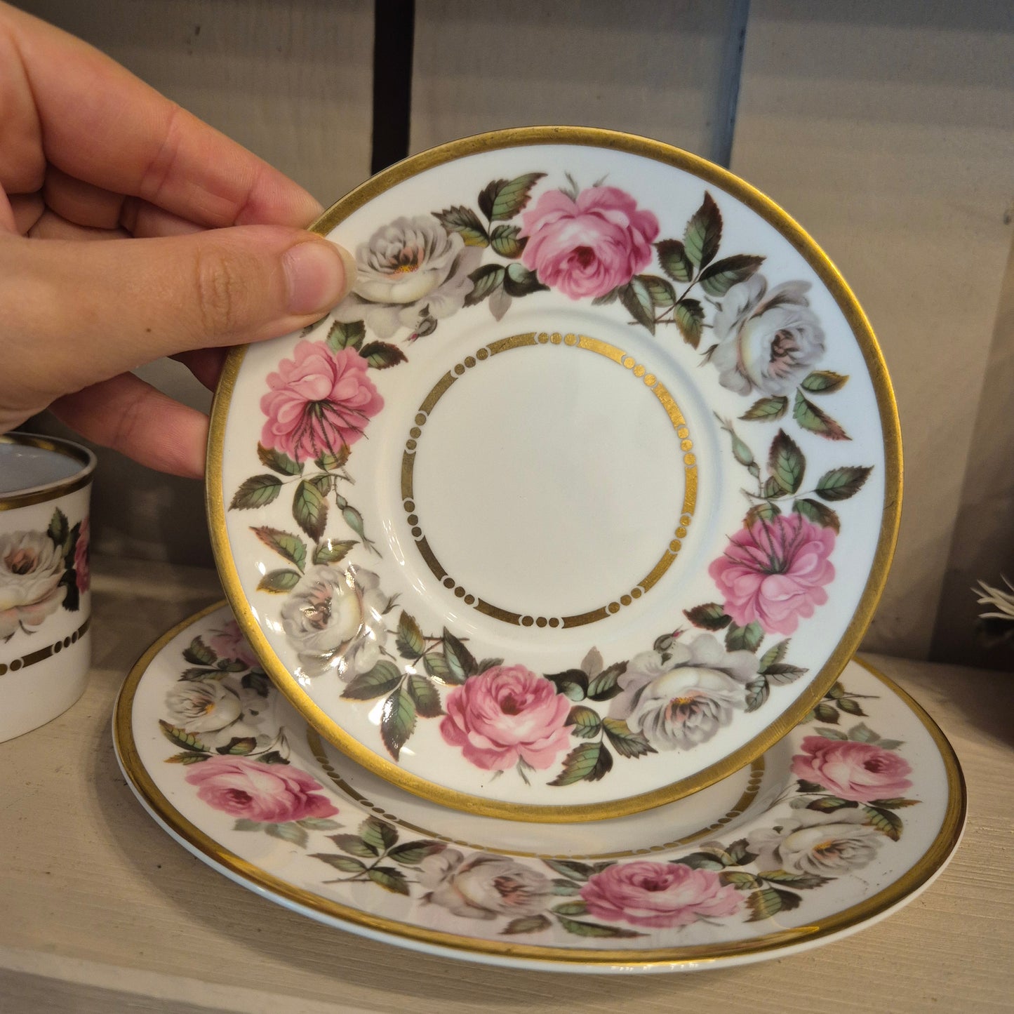 Royal Worcester Fine Bone China England 1969 Royal Garden Kaffee / Tee Sammeltasse mit Kuchenteller Blumenmuster