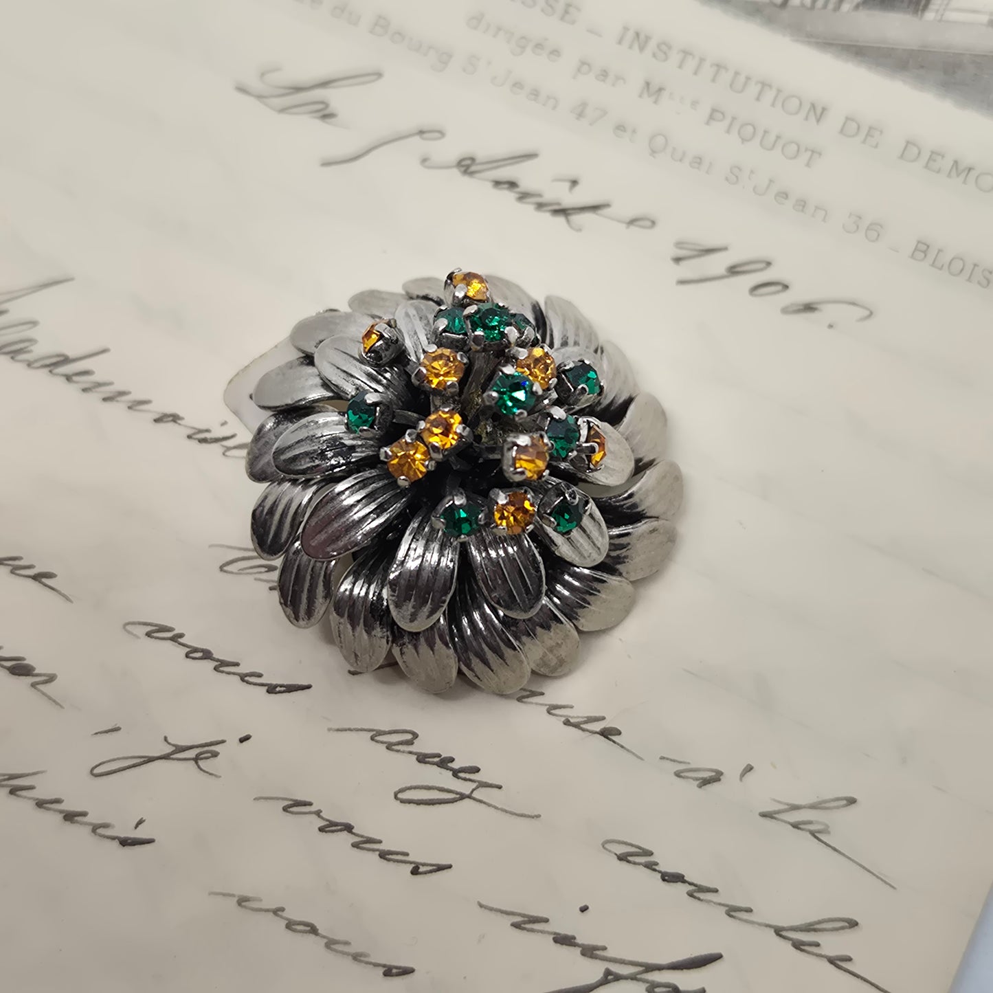 Feine 50er Jahre Brosche Blume Blüten Silber Strasssteine grün orange edel Nummer 41