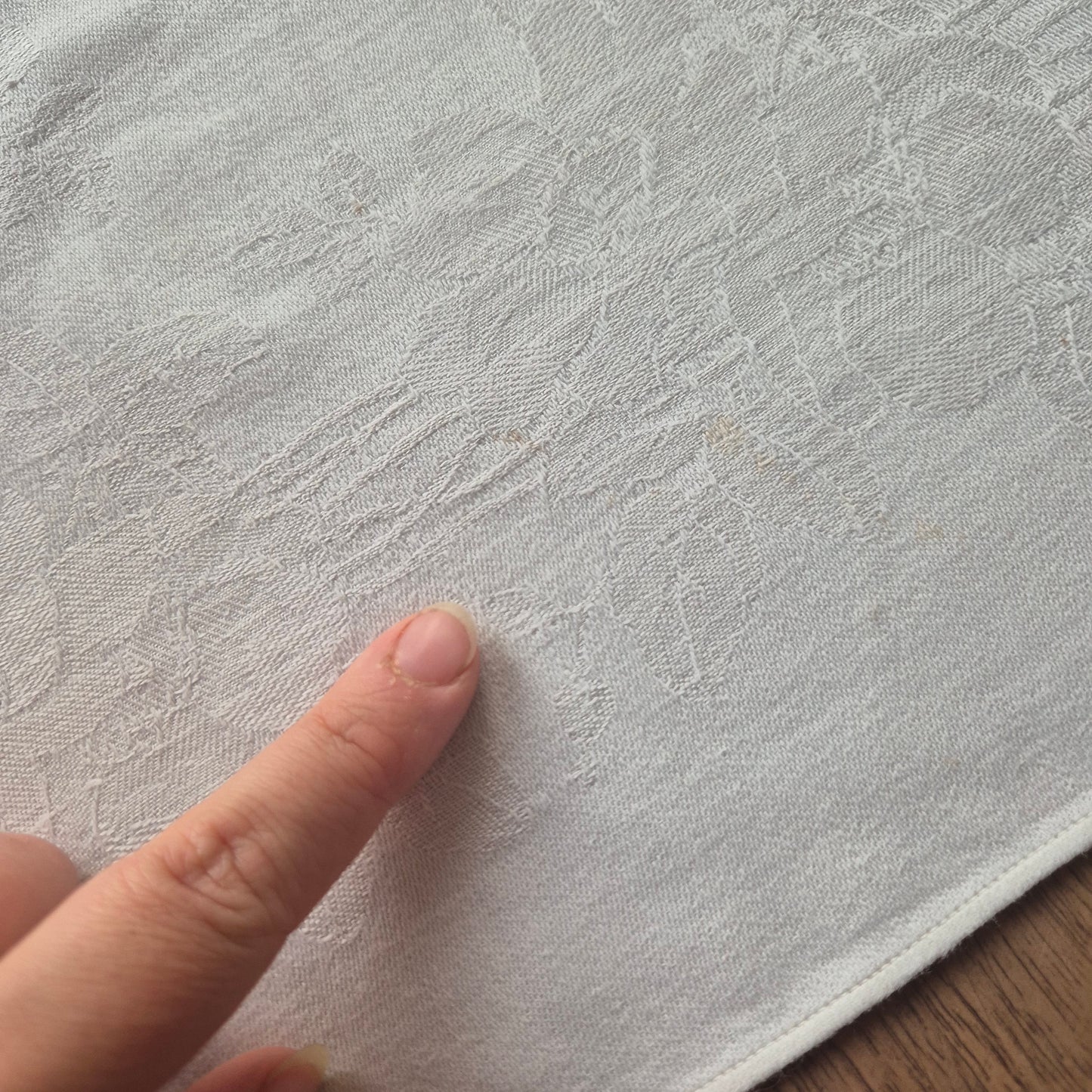 Antike Jugendstil Serviette oder Mitteldecke mit Monogramm A.F