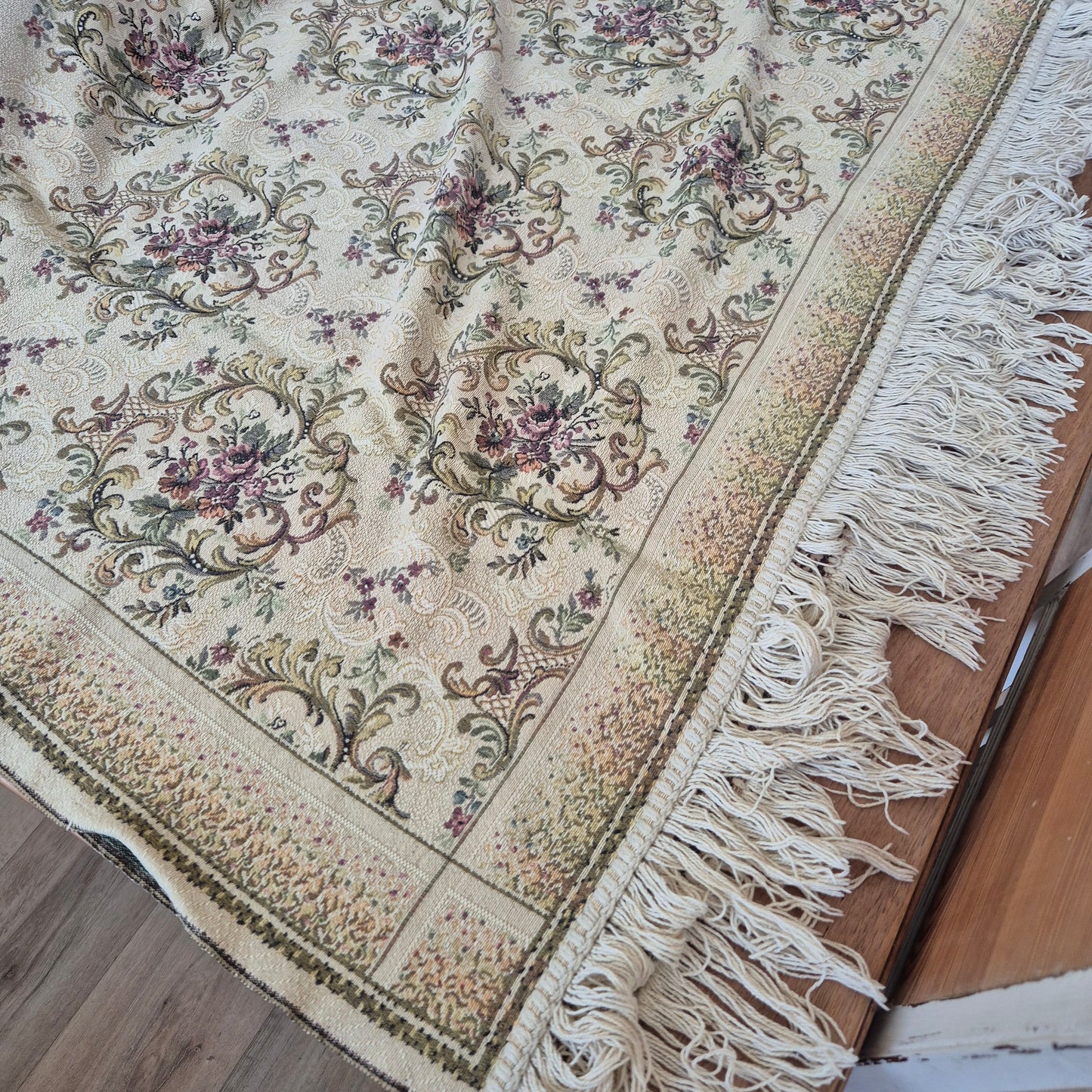 Alter Vintage Sofa Überwurf mit Fransen 133x240cm Gobelin Stil