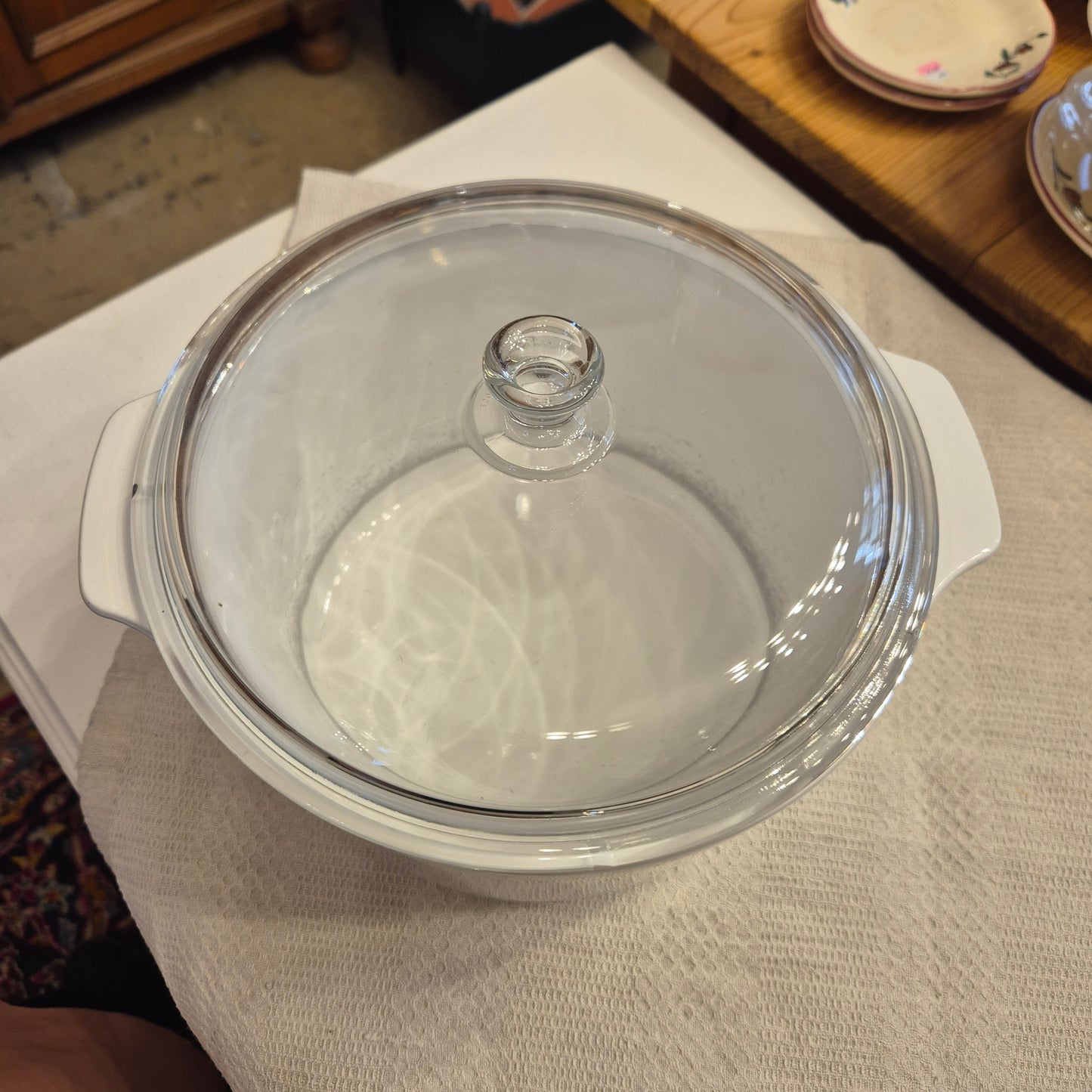 Vintage Porzellan Schüssel mit Glasdeckel Landhaus Vorratsschüssel Salat Nudelsalat weiß transparent
