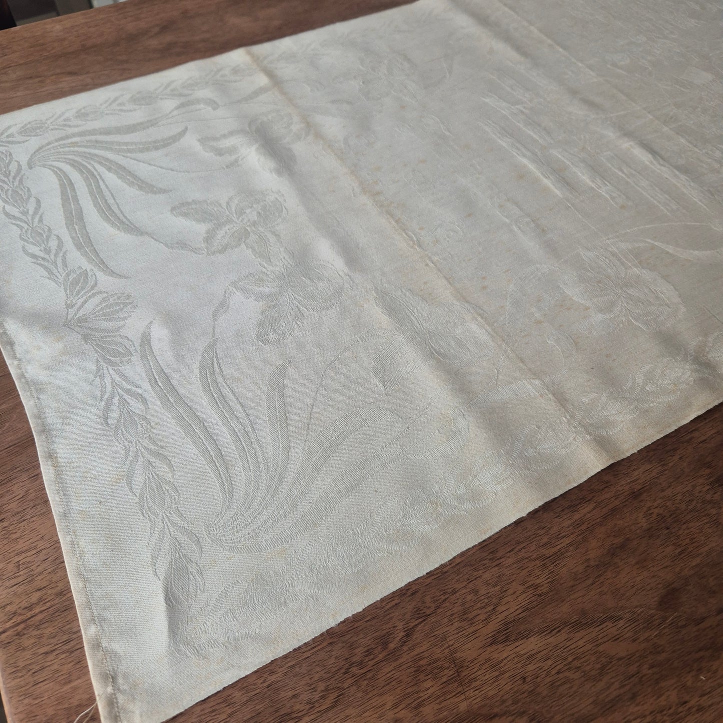 Antikes Jugendstil Küchen-&Geschirrtuch mit Spruch: "Frühlingsgefühle still Sorg und Leid" Damast beige cremeweiß🤍