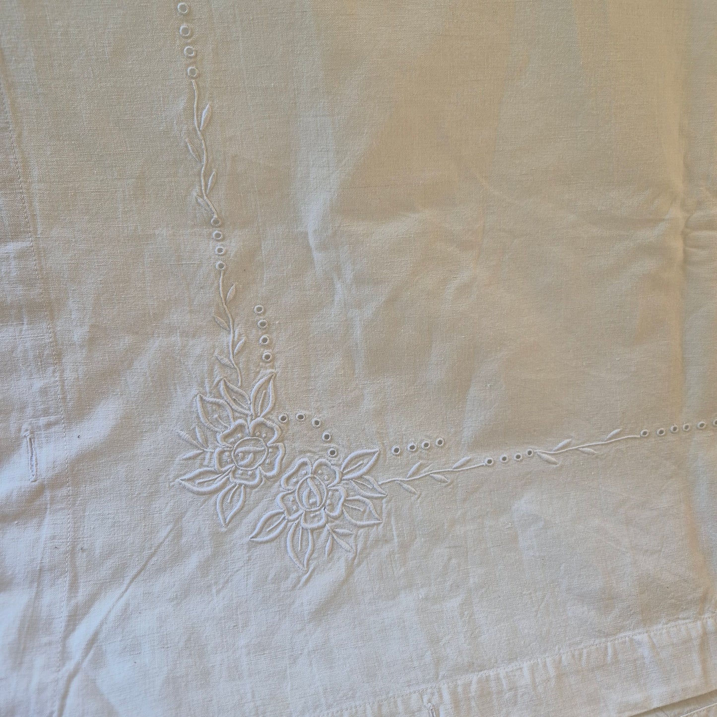 Antikes Bettlaken/Bettüberwurf Baumwolle mit Monogramm M.S. 150x235cm weiß