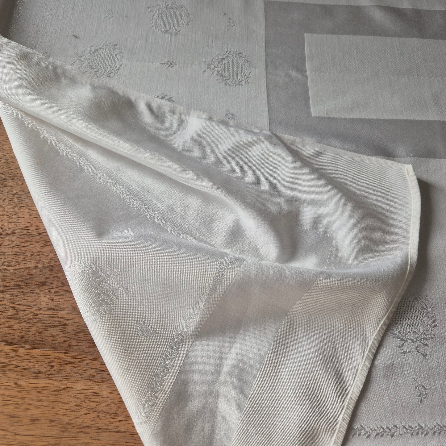 Vintage Tischdecke Damast weiß 105x150cm Art Jugendstil