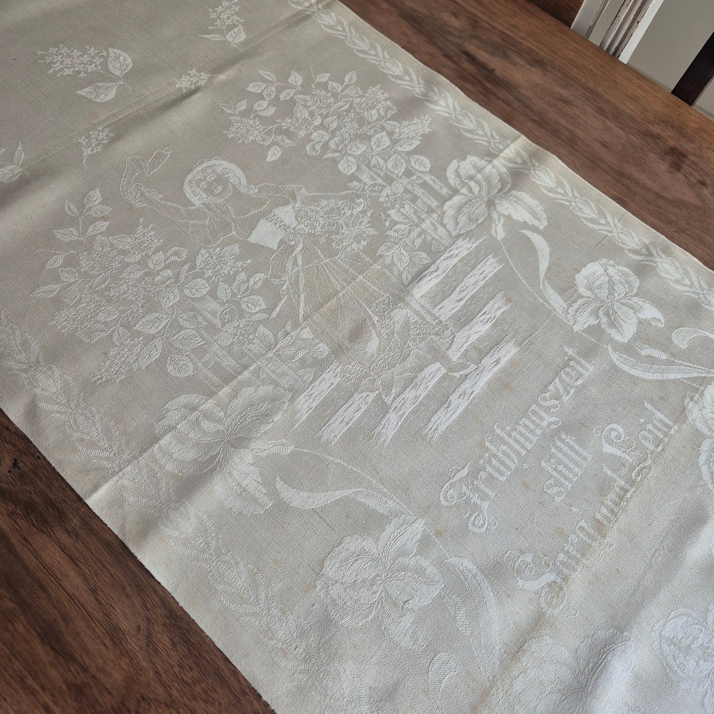 Antikes Jugendstil Küchen-&Geschirrtuch mit Spruch: "Frühlingsgefühle still Sorg und Leid" Damast beige cremeweiß🤍