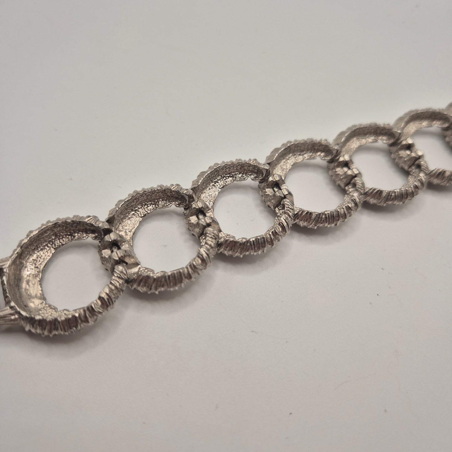 Silbernes Vintage Armband massiv Metall Statement 80er Jahre