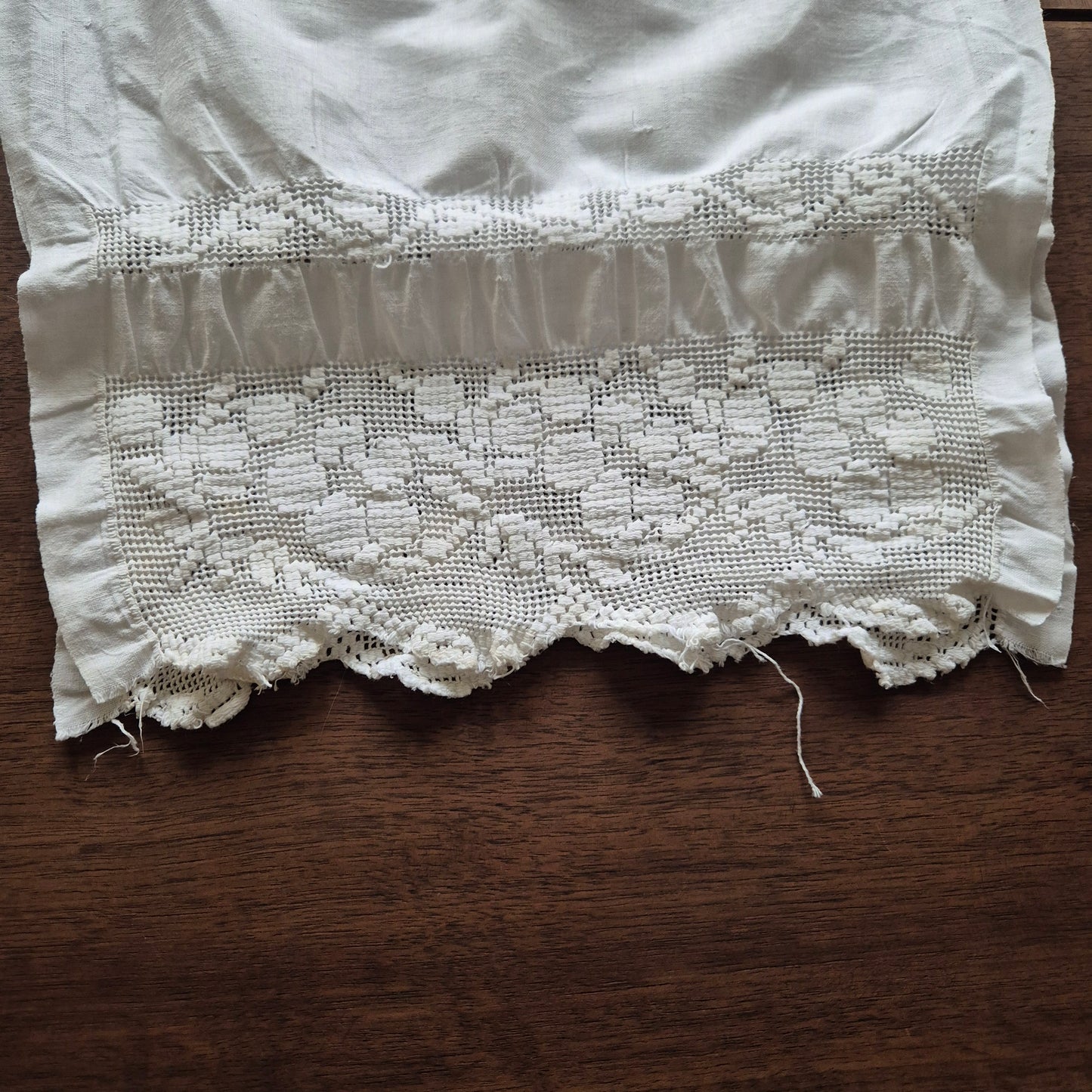 Antiker Jugendstil Tischläufer weiß Baumwolle 40x180cm (leicht verzogen) 🤍