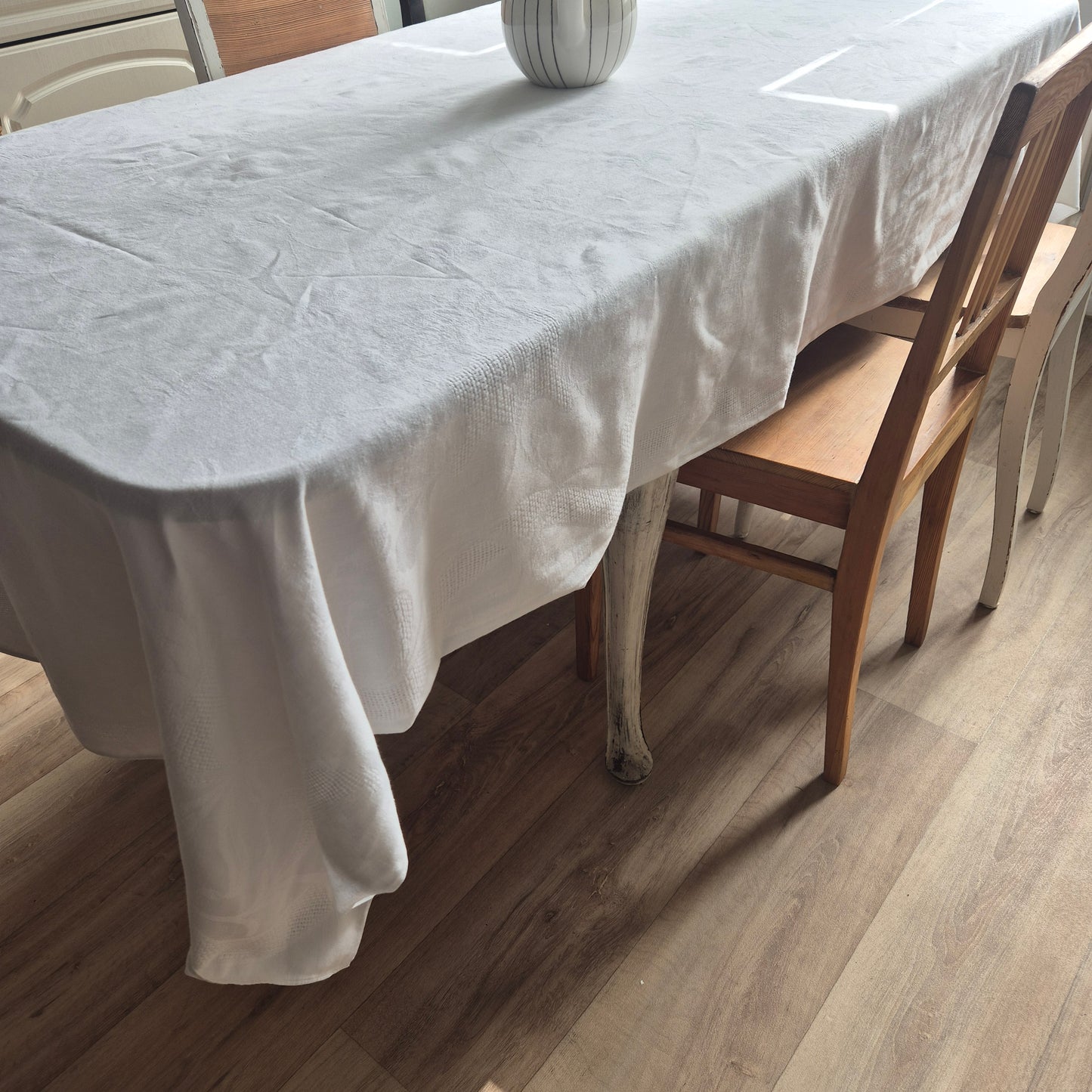 Alte Vintage Tischdecke Damast weiß 120x240cm Tafel mit Flecken 🤍